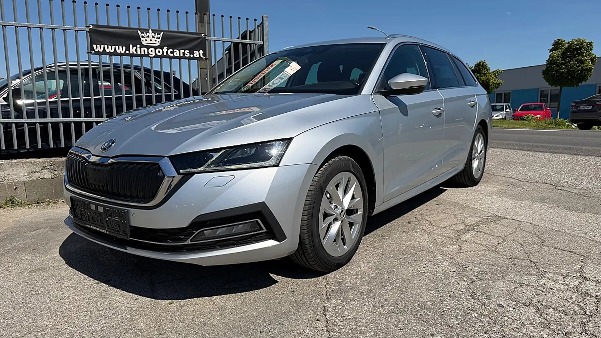 Skoda Octavia Combi Style 2,0 TDI DSG Grau - 1