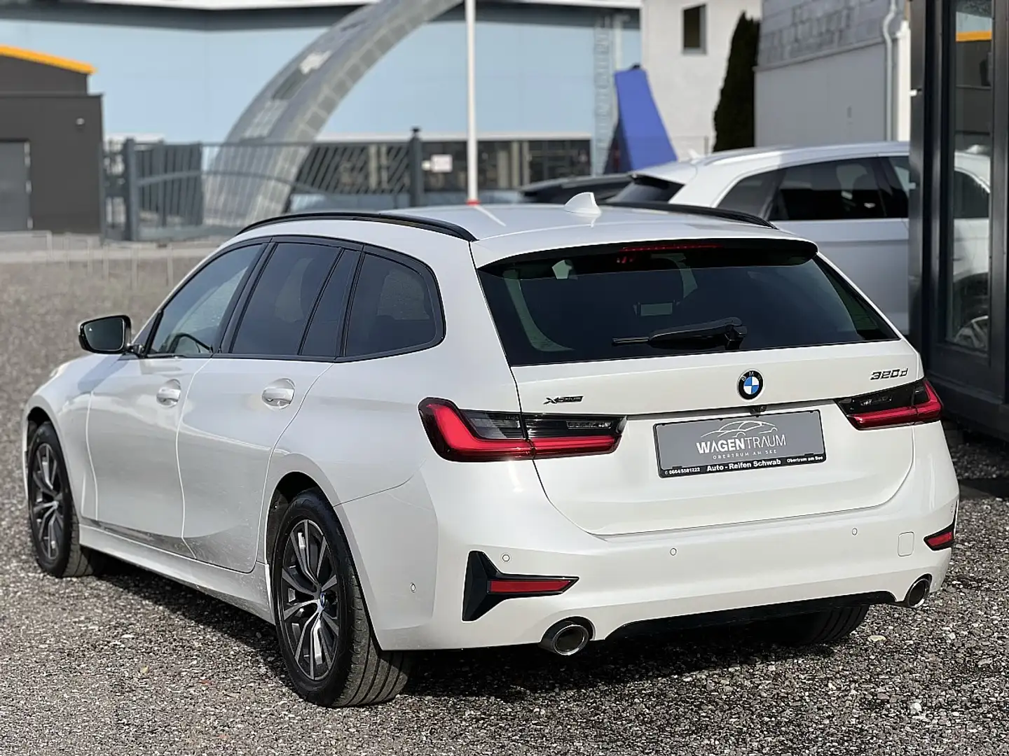 BMW 320 d xDrive Touring*SHZ*KAMERA*ALLRAD*PDC*AMBIENTE... Weiß - 2