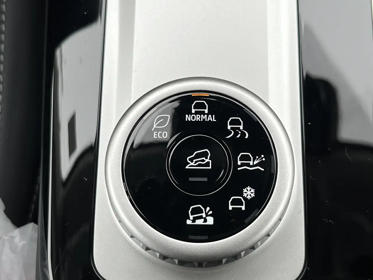 Mitsubishi Outlander снимка Mitsubishi Outlander