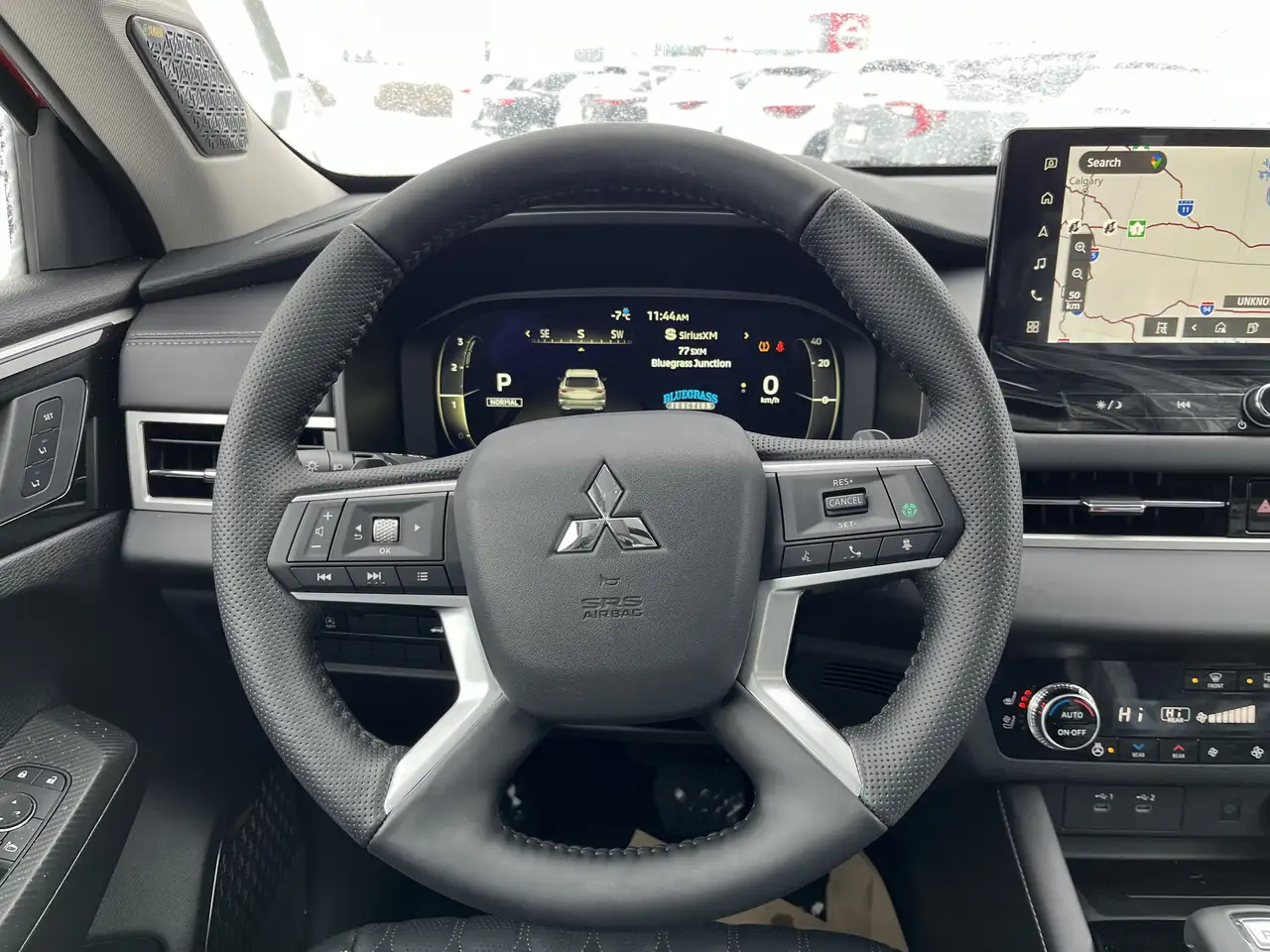 Mitsubishi Outlander снимка Mitsubishi Outlander