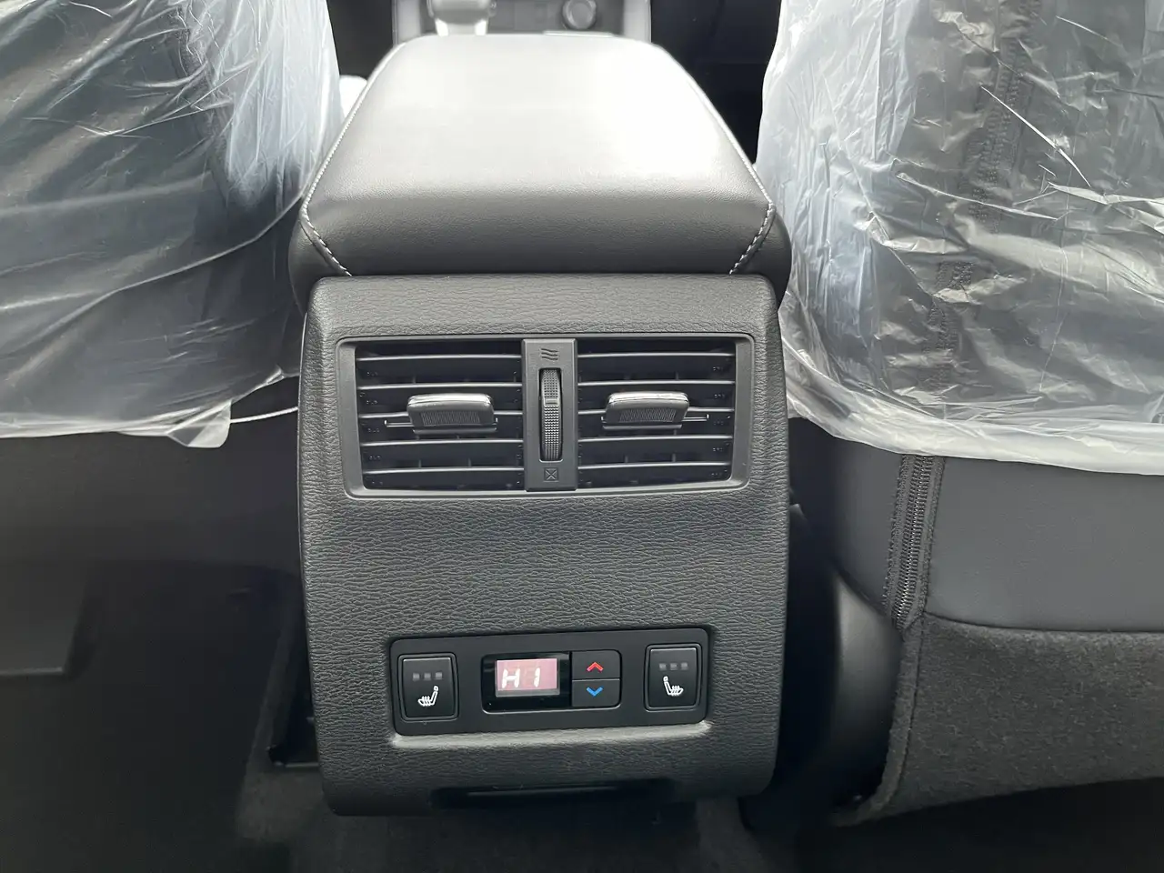 Mitsubishi Outlander снимка Mitsubishi Outlander