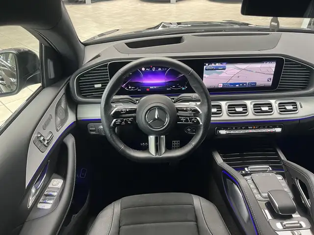 Mercedes-Benz 450 view 12