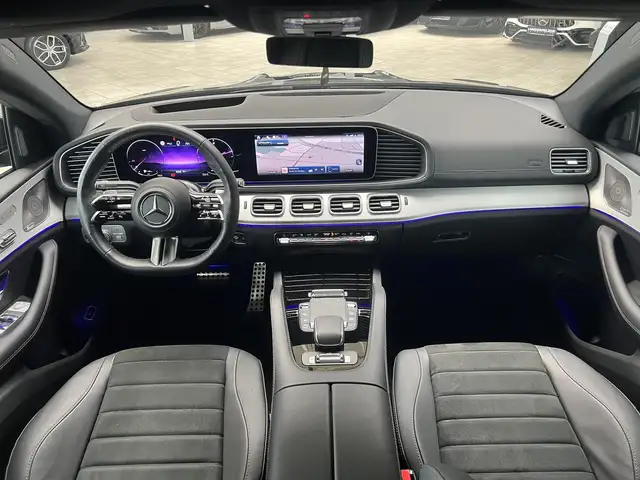 Mercedes-Benz 450 view 11