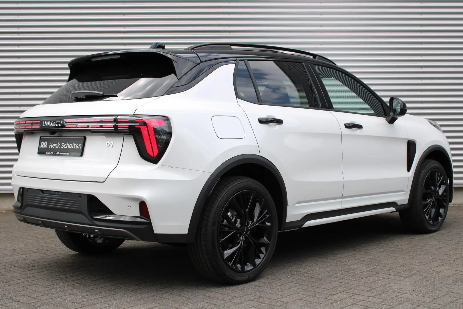 Lynk & Co 01 1.5 More Plug-in Hybrid Automaat 276PK | Panoramad Alb - 2