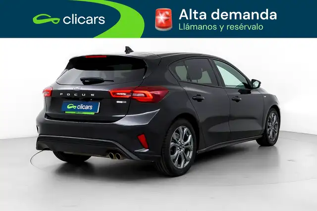 Ford Focus view 5