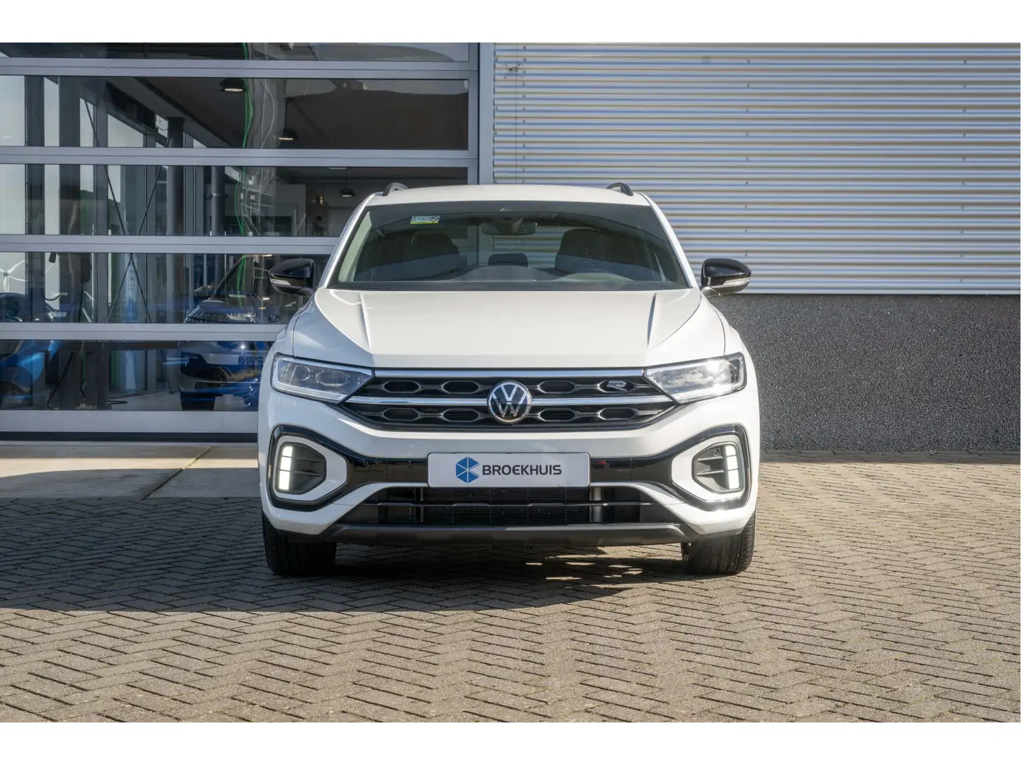 Volkswagen T-Roc 1.5 TSI 150PK DSG R-Line Blackstyle | Camera| Alar Wit - 2