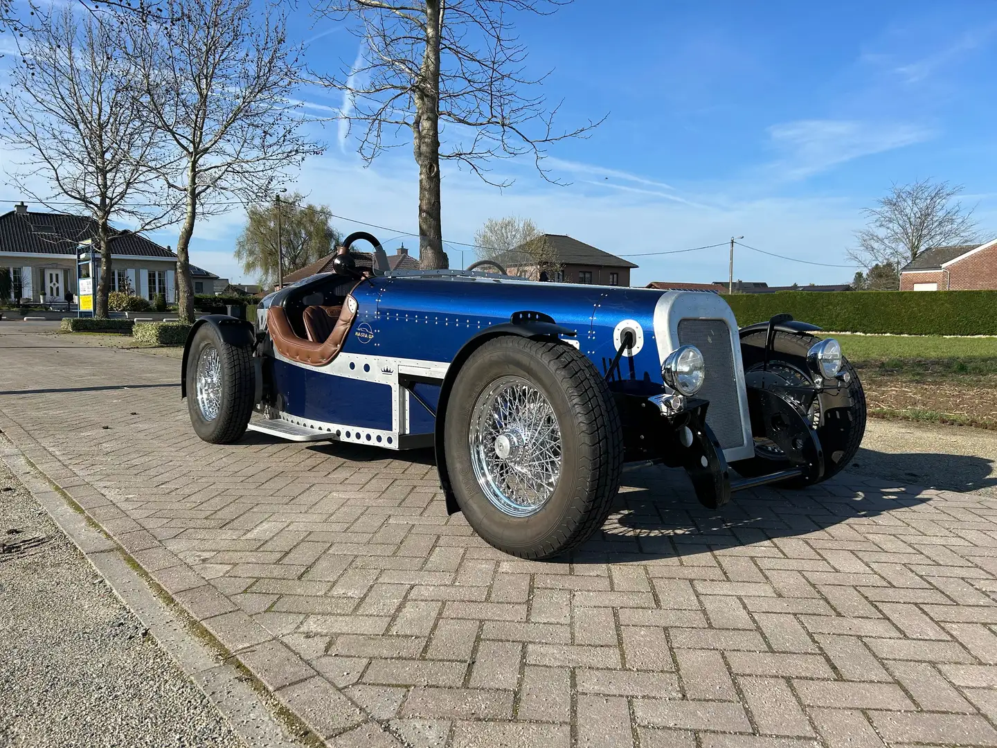 Devinci Cars DB 721 Brigitte Blau - 2