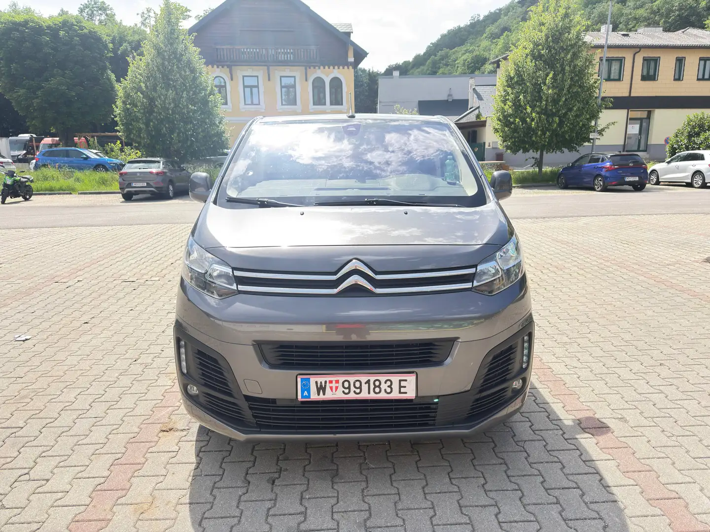 Citroen Spacetourer Spacetourer BlueHDI 180 S Grau - 1