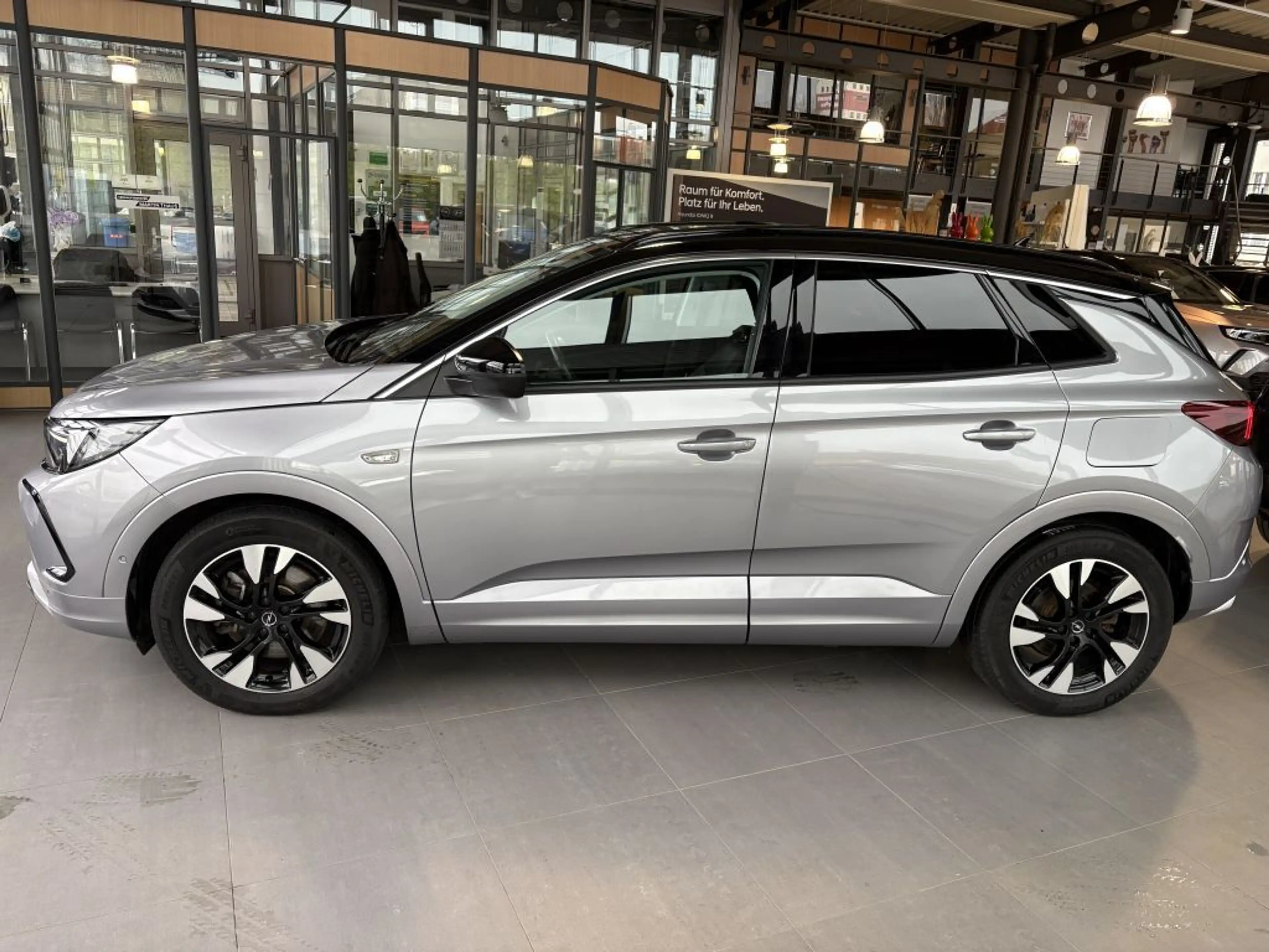 Opel Grandland X Grandland Plug-in-Hybrid 1.6 DI Automatik Elegan — photo 3