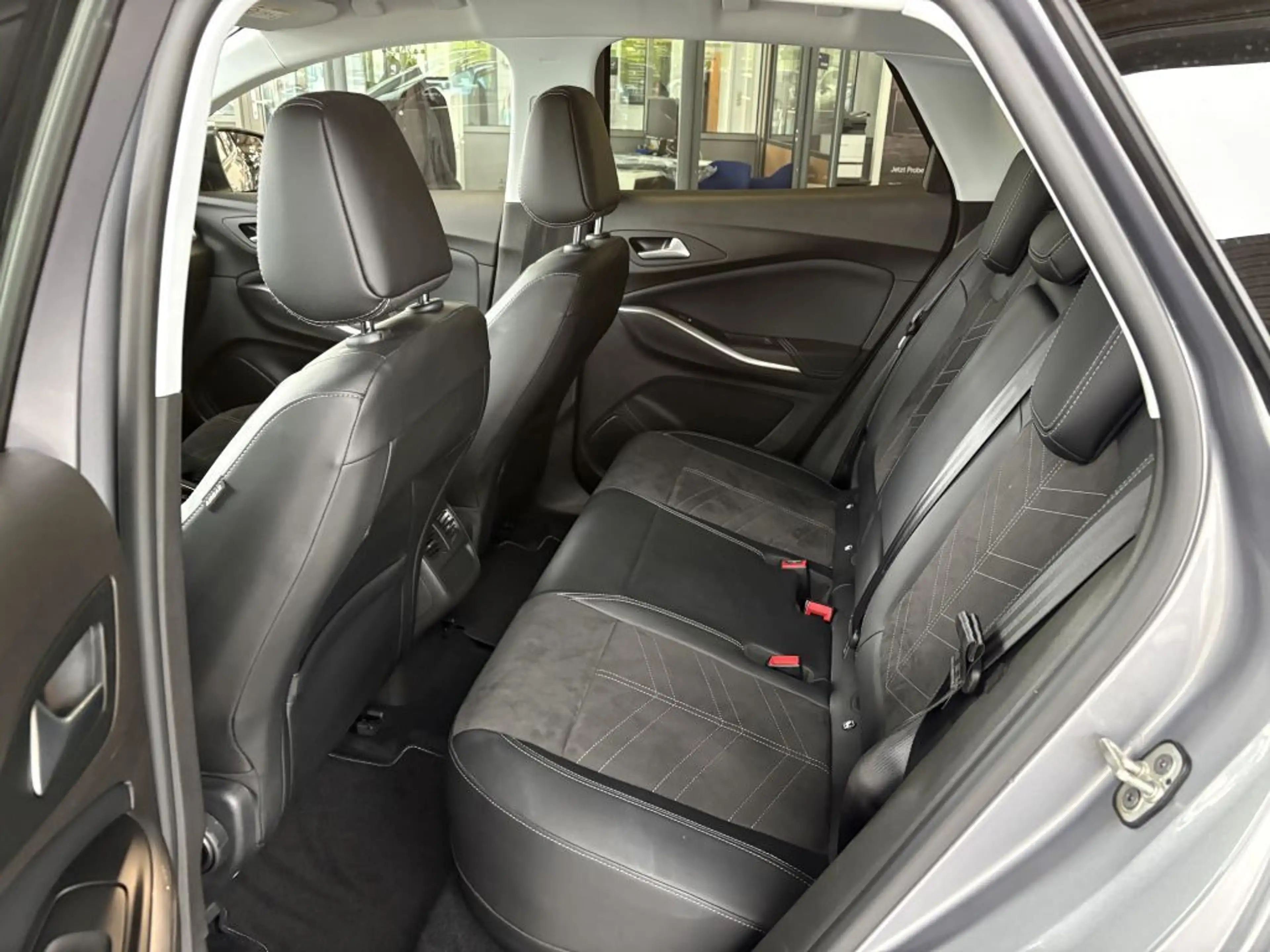 Opel Grandland X Grandland Plug-in-Hybrid 1.6 DI Automatik Elegan — photo 11