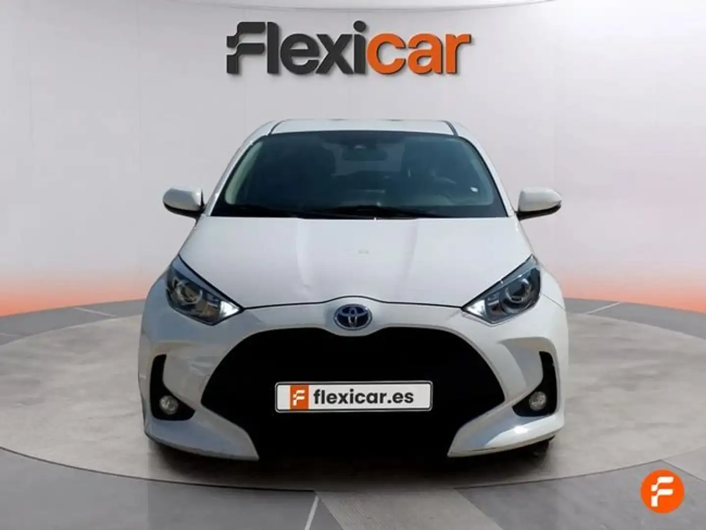 Toyota Yaris 120H 1.5 Business Plus Blanco - 2