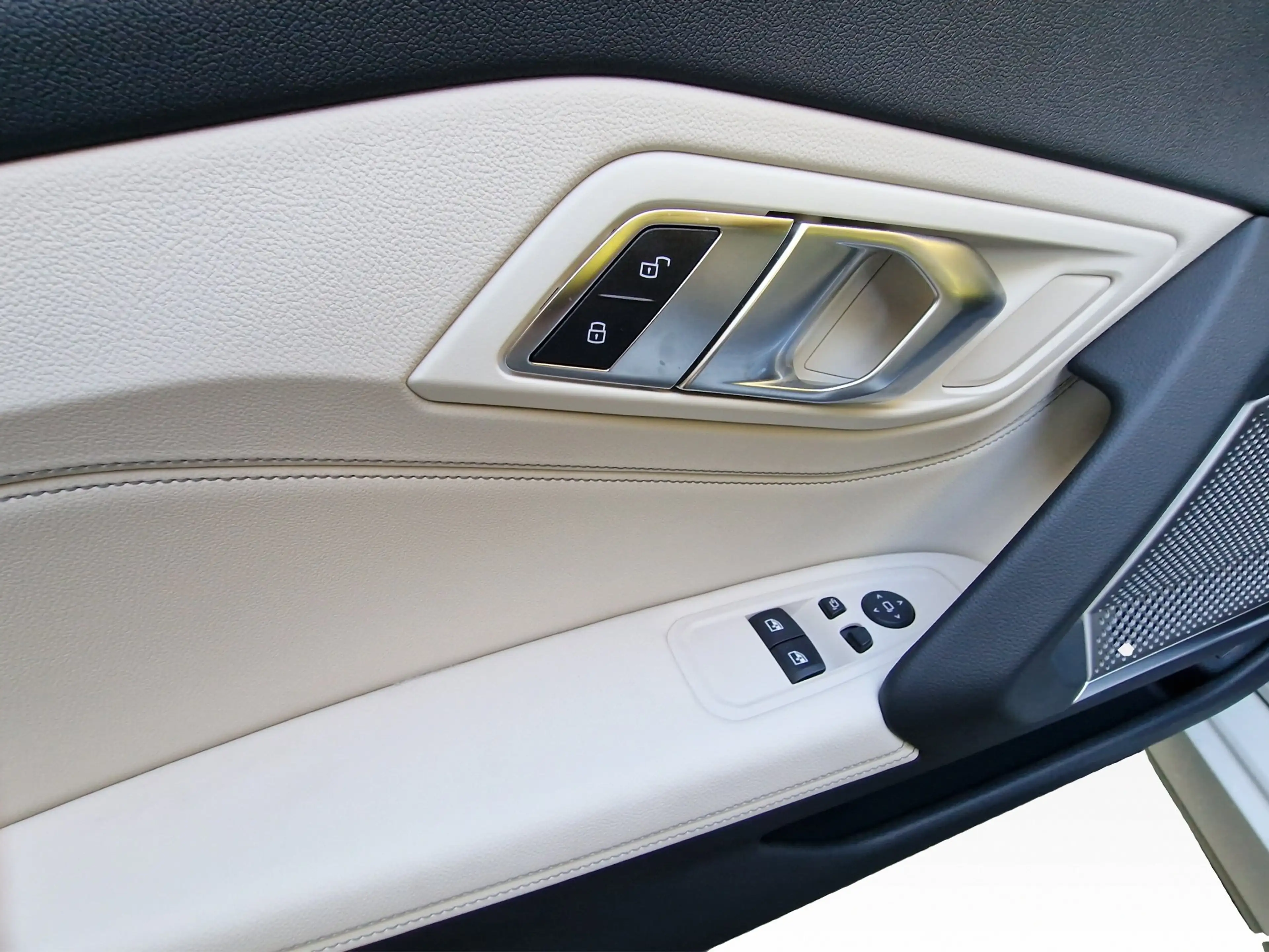 BMW Z4 sDrive 30i Navi.LED.HuD.ACC.RFK.KomfZg.HarmKa — photo 14