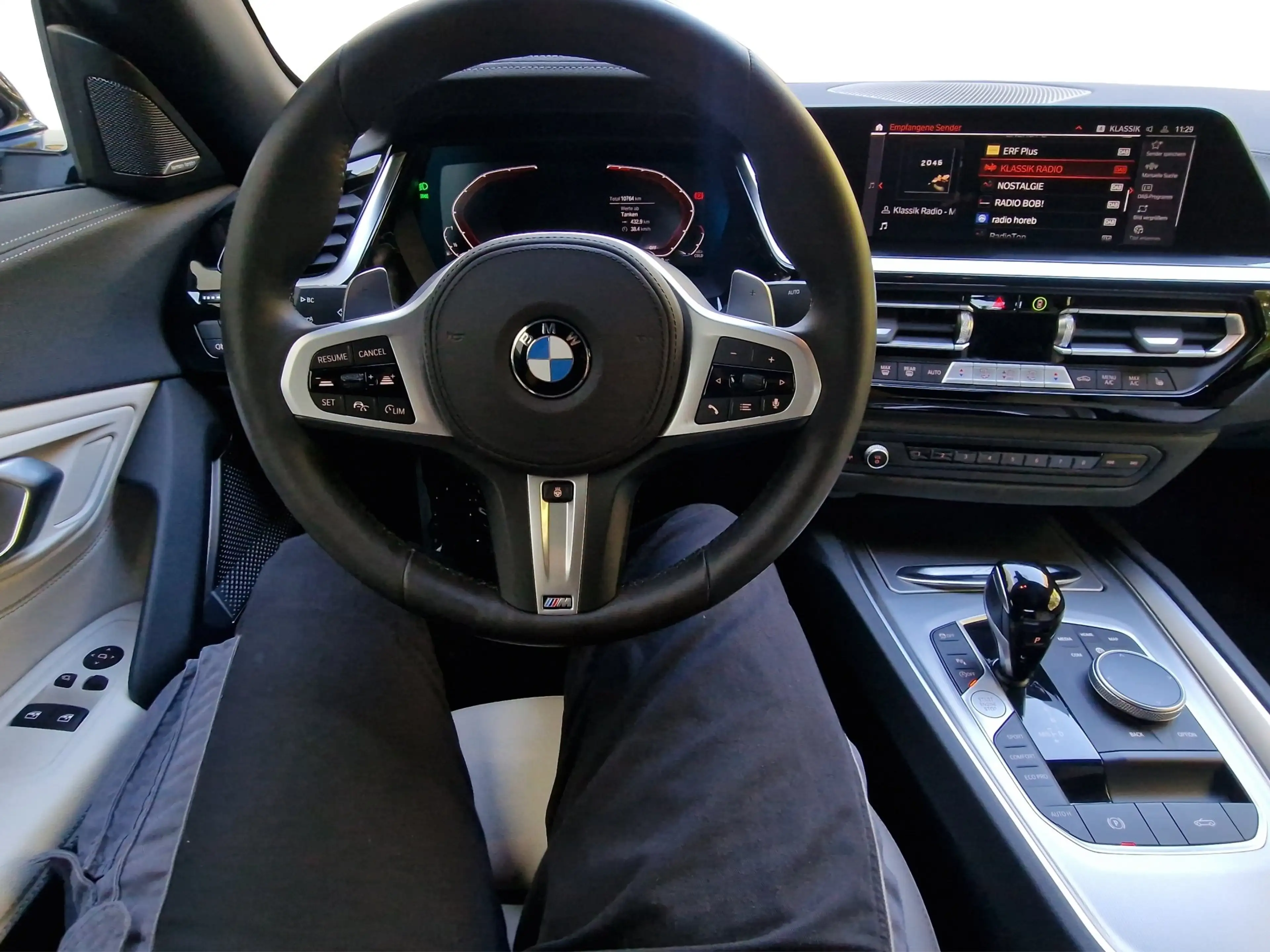 BMW Z4 sDrive 30i Navi.LED.HuD.ACC.RFK.KomfZg.HarmKa — photo 3