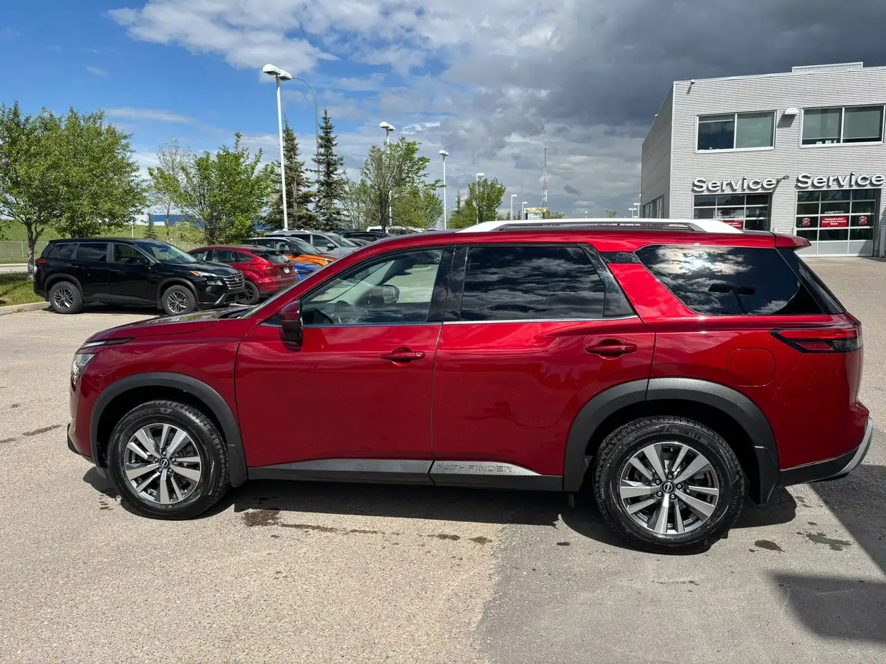 Nissan Pathfinder снимка Nissan Pathfinder