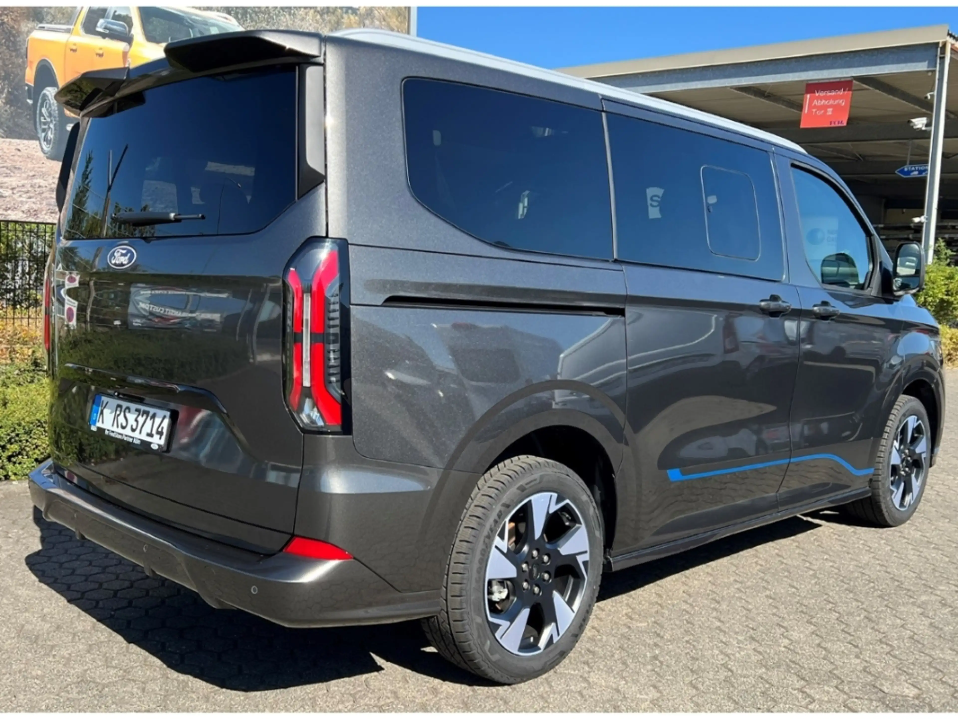 Ford Tourneo Custom FWD Sport L1 AHK+Klima+B&O+360°Kamera+Navi+Tempoma — photo 2