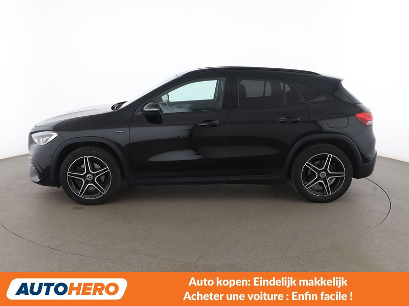 Mercedes-Benz GLA 250 GLA 250e AMG Line — photo 3
