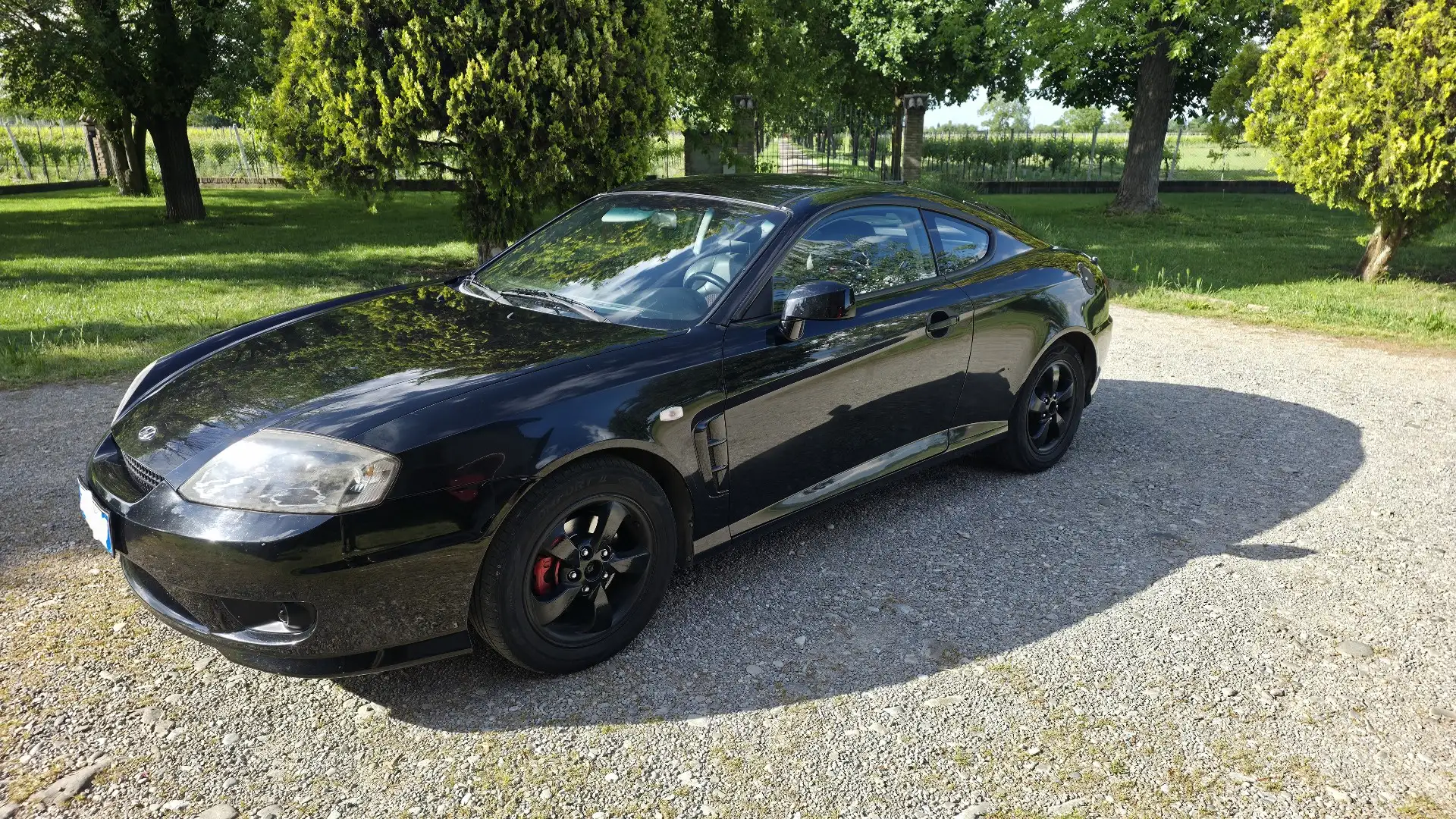 Hyundai Coupe 1.6 Schwarz - 1