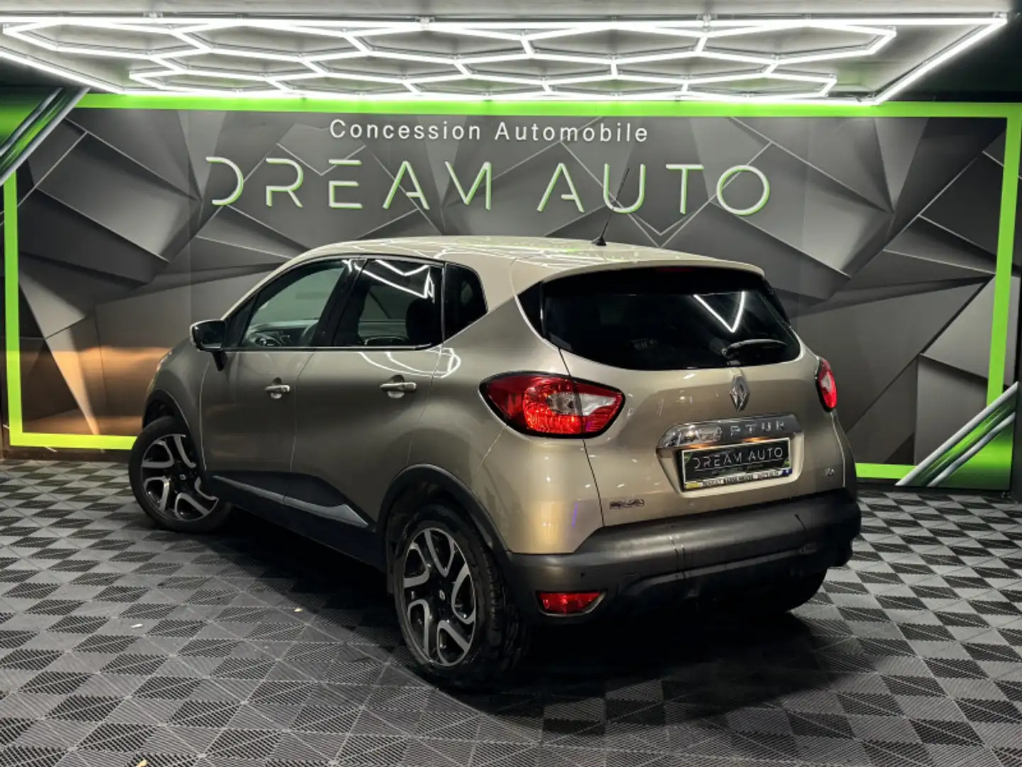 Renault Captur 0.9 TCE 90CH STOP\u0026START ENERGY INTENS ECO² Beige - 2