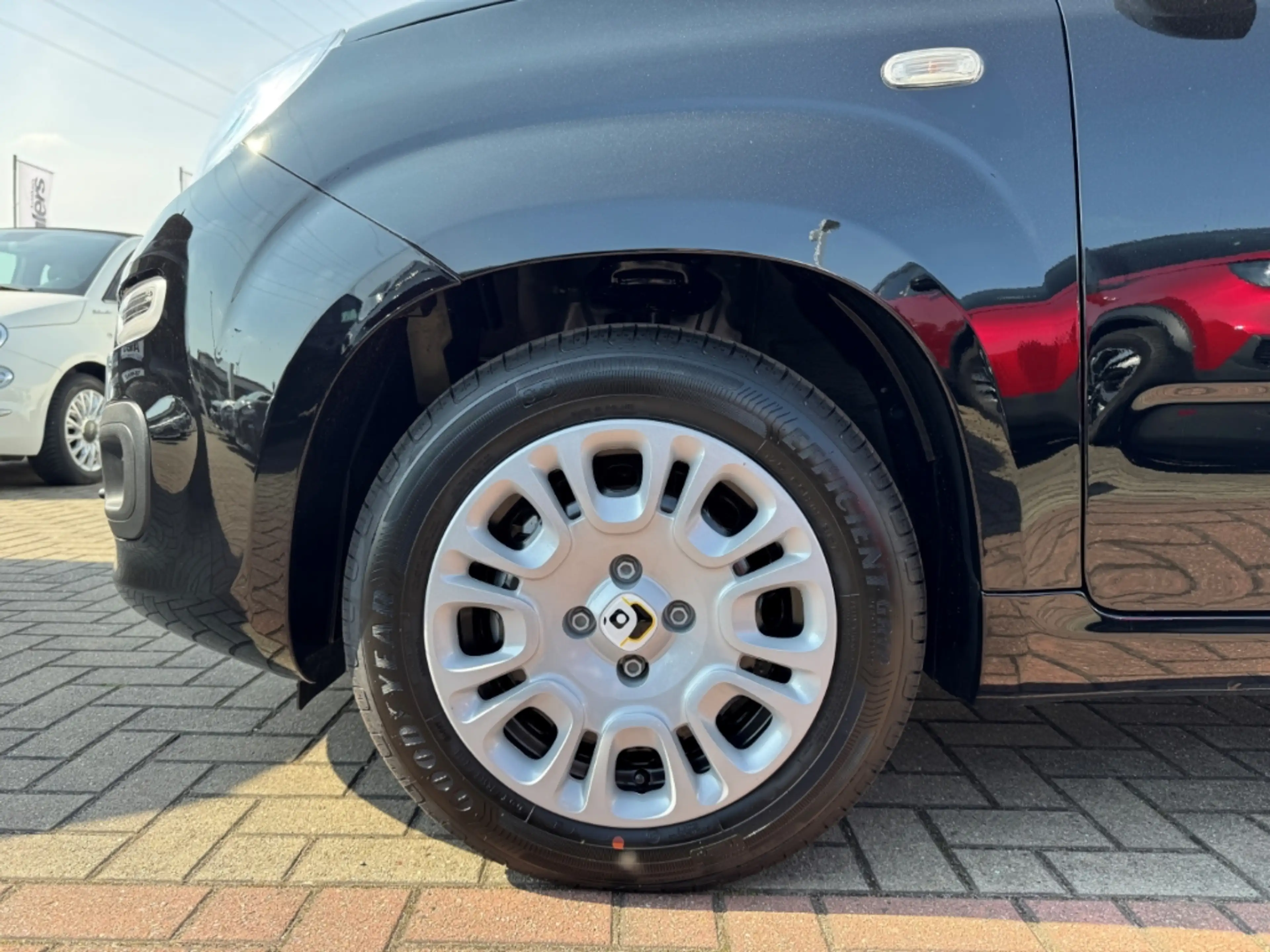 Fiat New Panda Icon+5SITZER+KLIMA+BLUETOOTH+EINPARKHILFE+TEMPOMAT — photo 10