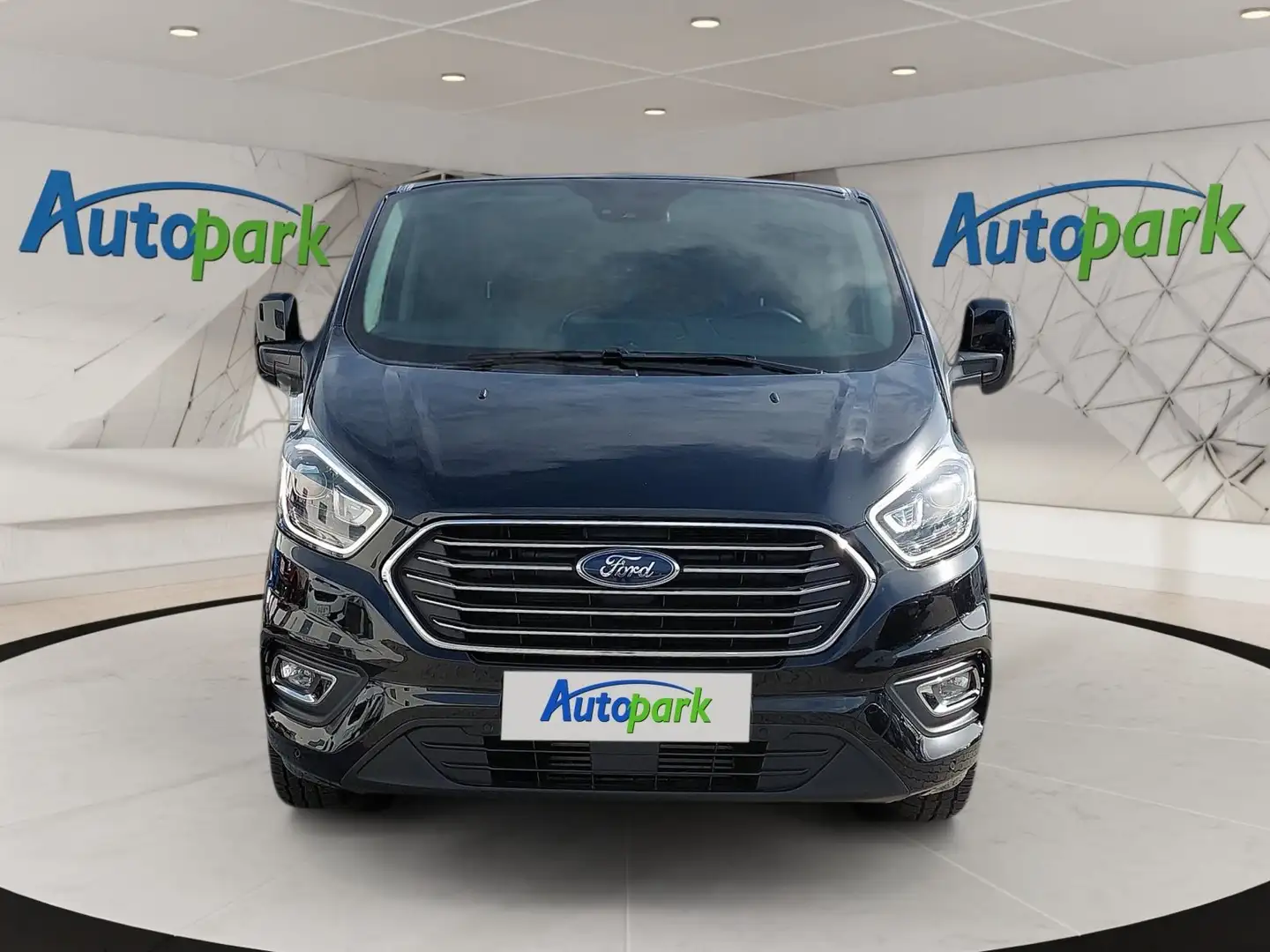 Ford Tourneo Custom TITANIUM L1 Schwarz - 2