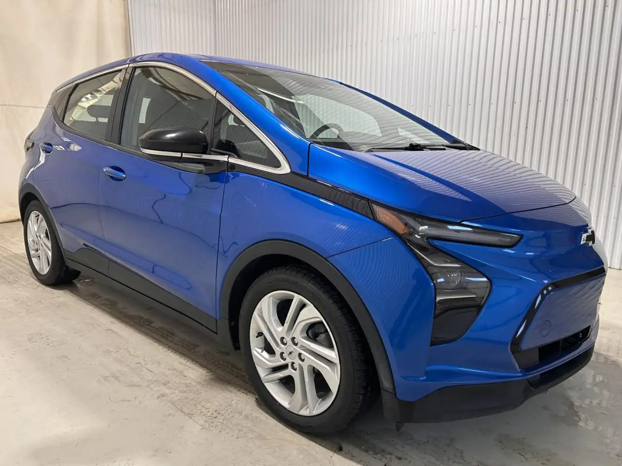 Chevrolet Bolt photo Chevrolet Bolt
