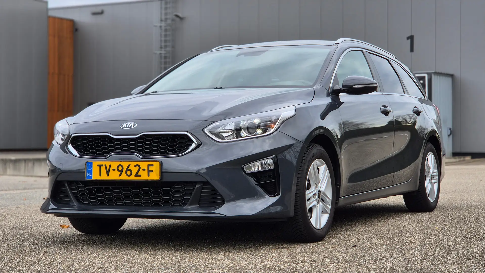Kia Ceed / cee'd Ceed / cee'd 1.4 T-GDi DynamicLine Grijs - 2