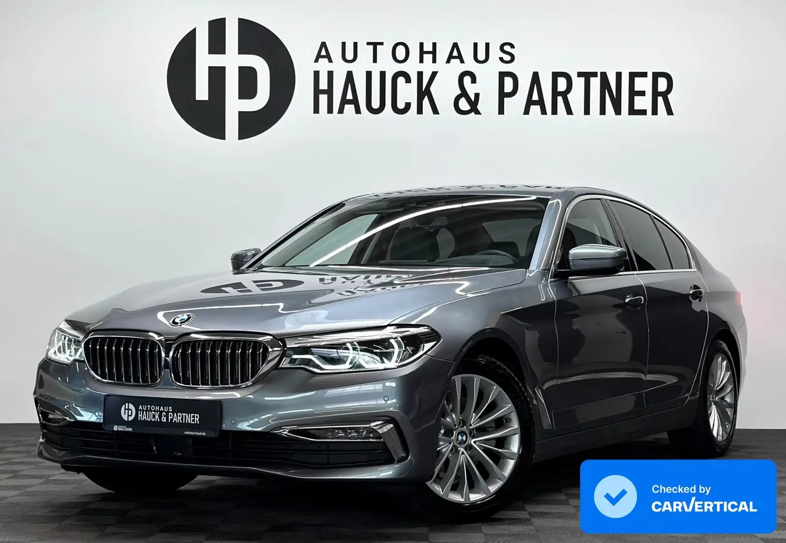 BMW 520 d Luxury Line*Virtual*H-Up*HK*ACC*Key-Go* Grau - 1