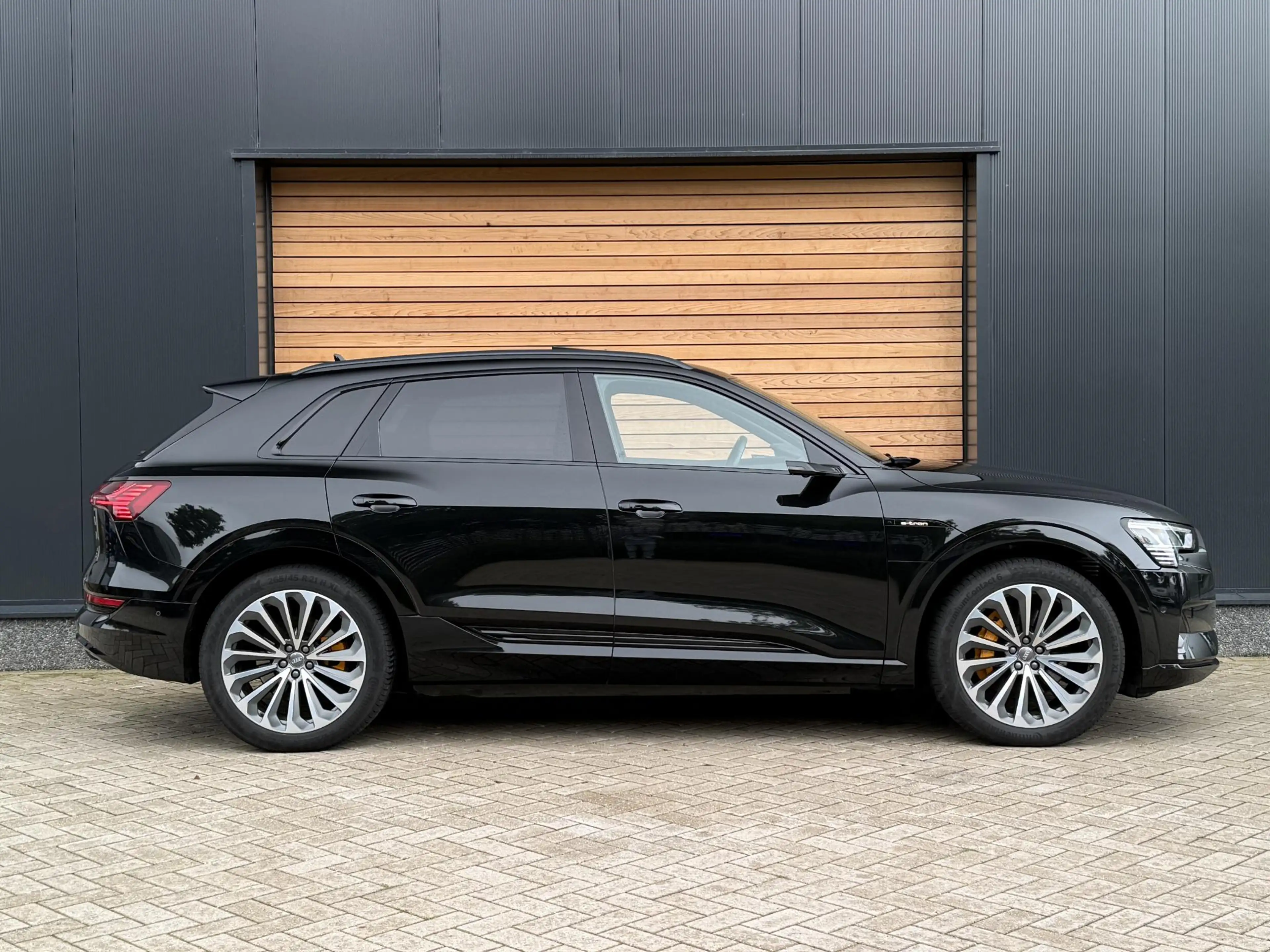Audi e-tron 55 quattro S-line RS-SEATSPANO|HEAD-UP|B&O|PANO|36 — photo 2