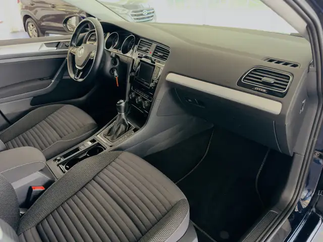 Volkswagen Golf view 15