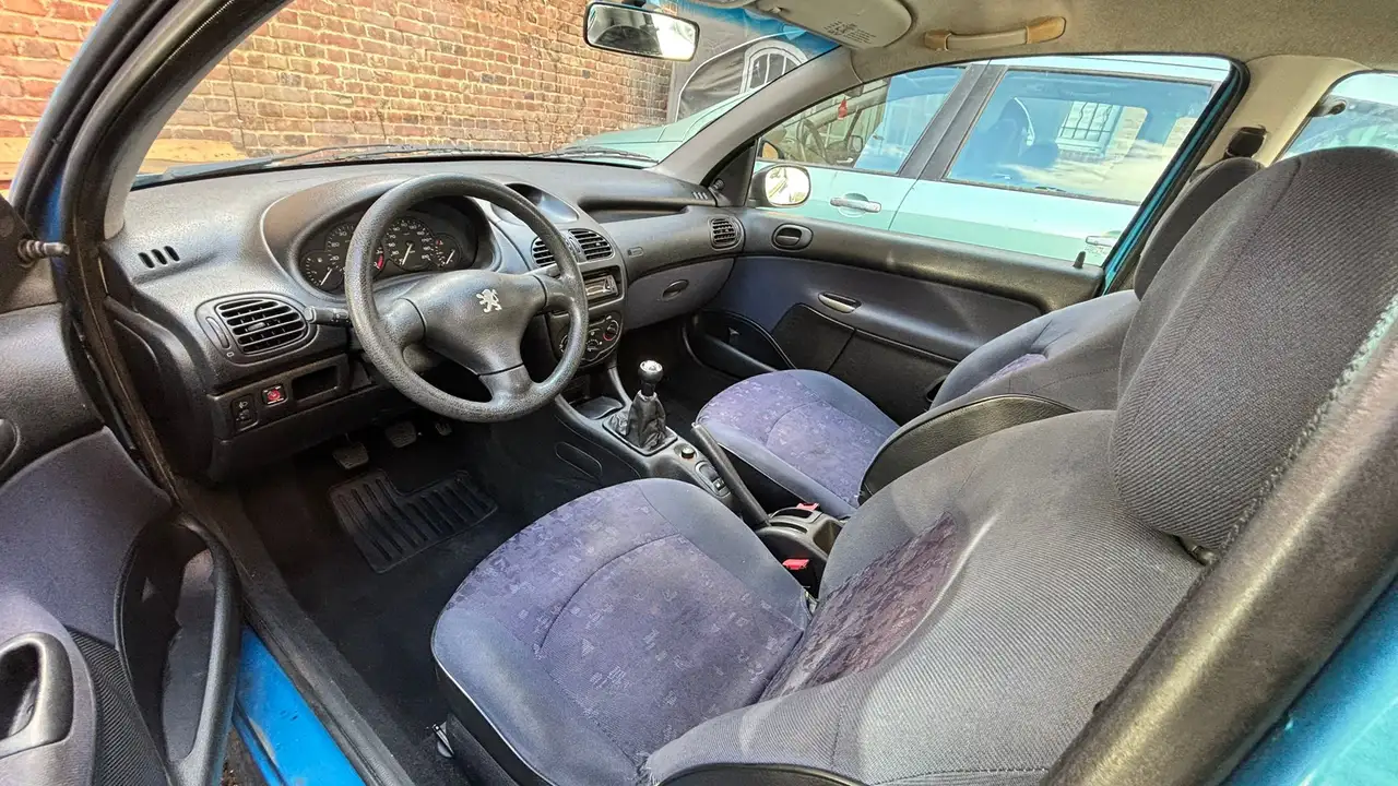 Peugeot 206 1.4i XT, foto 7