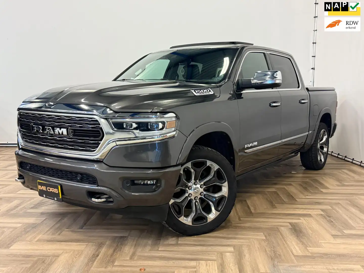 Dodge RAM 1500 5.7 V8 4x4 Crew Cab Limited|PANO|1e EIGENAAR| - 1
