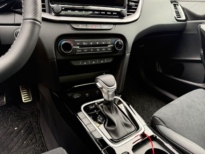Kia ProCeed / pro_cee'd Proceed GT line 1.5 DCT - panodak - premiumpack — photo 11