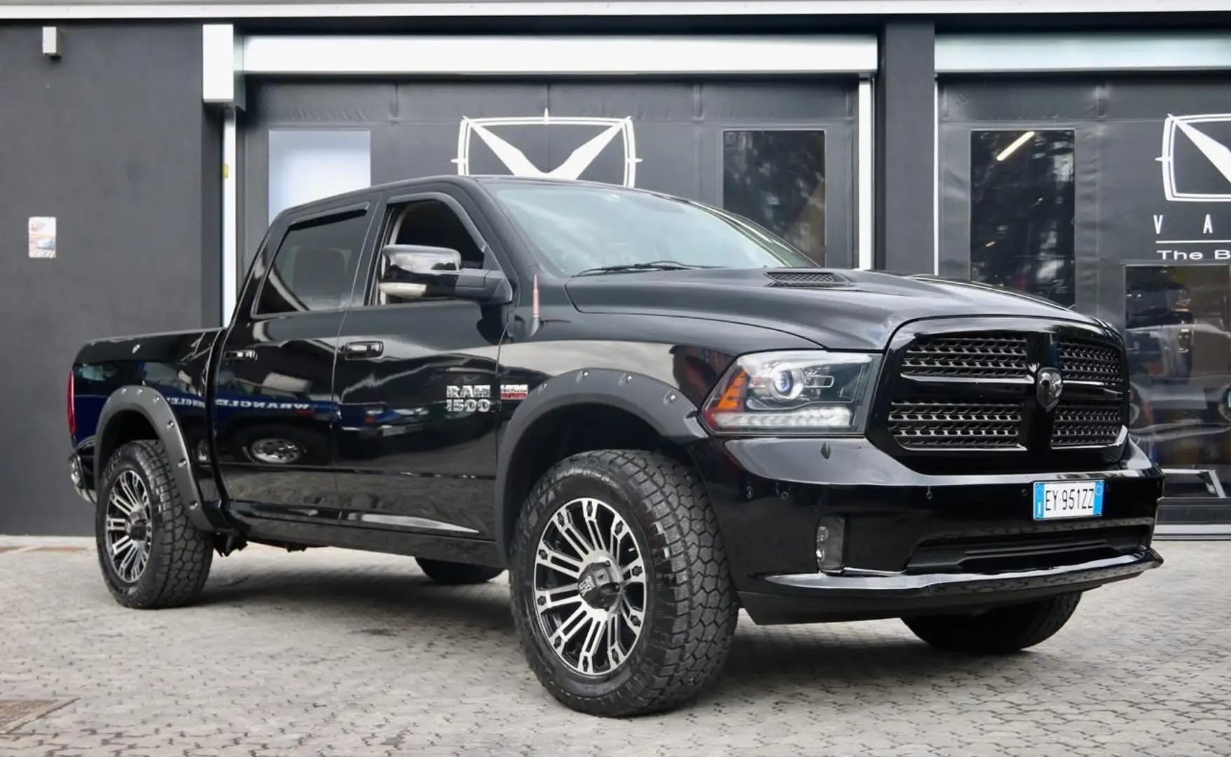 Dodge RAM Ram 1500 5.7 V8 Crew Cab MB LaRamie 395cv at8 Nero - 2