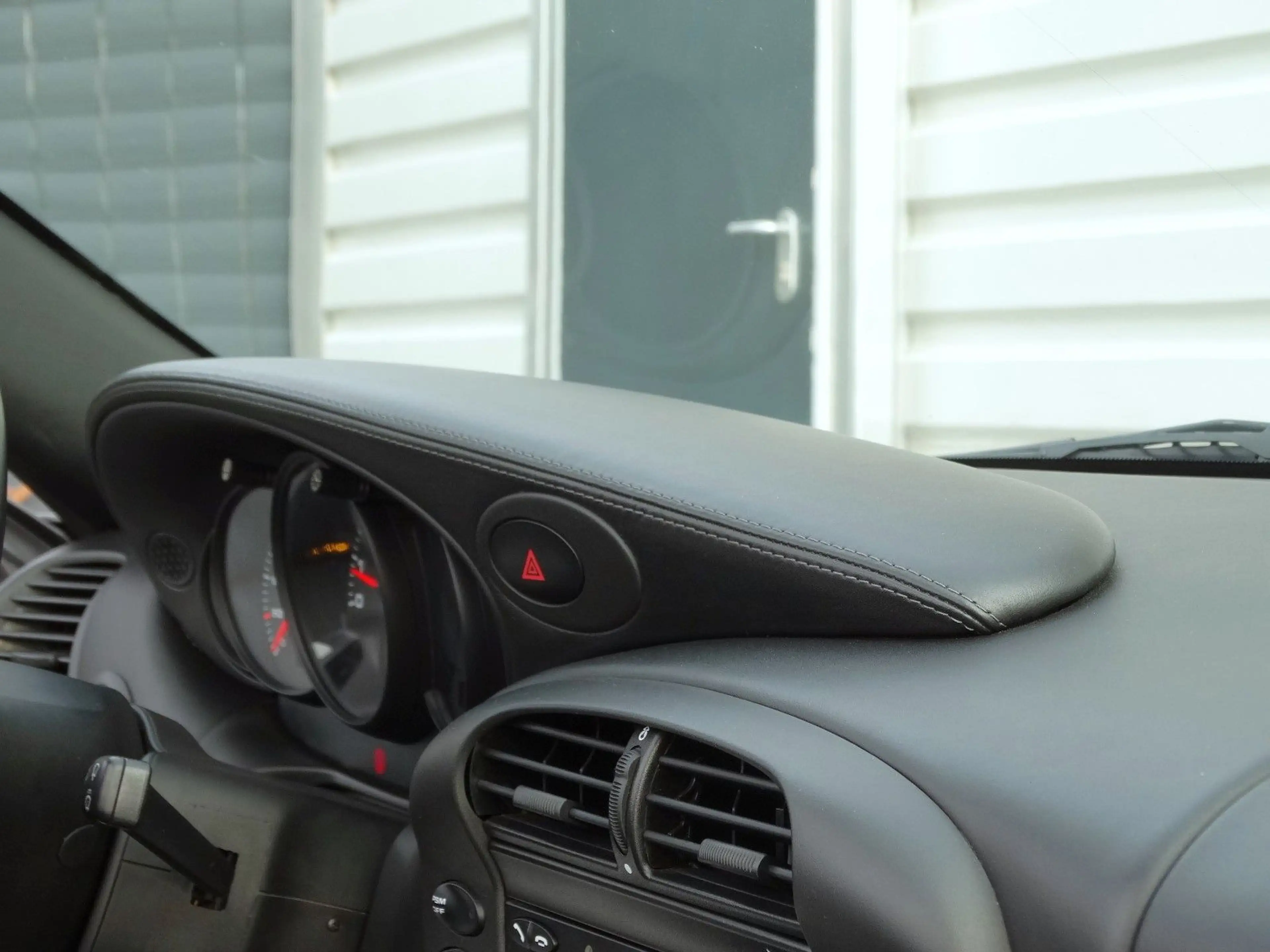 Porsche 996 Carrera Cabrio Aut. 18" Leder Navi Shz Xenon — photo 18