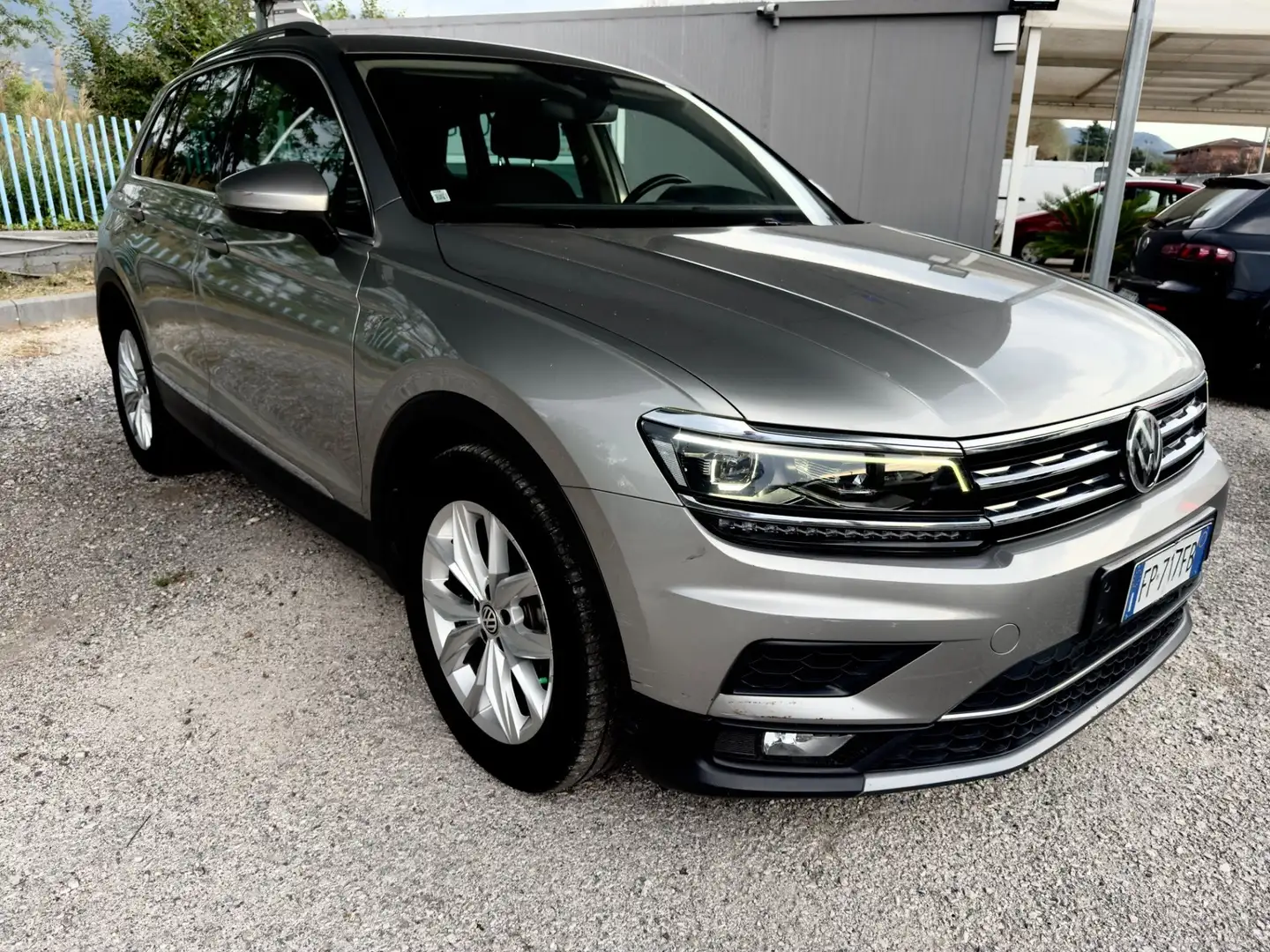 Volkswagen Tiguan 2.0 TDI SCR DSG Advanced BlueMotion Technology Grigio - 1