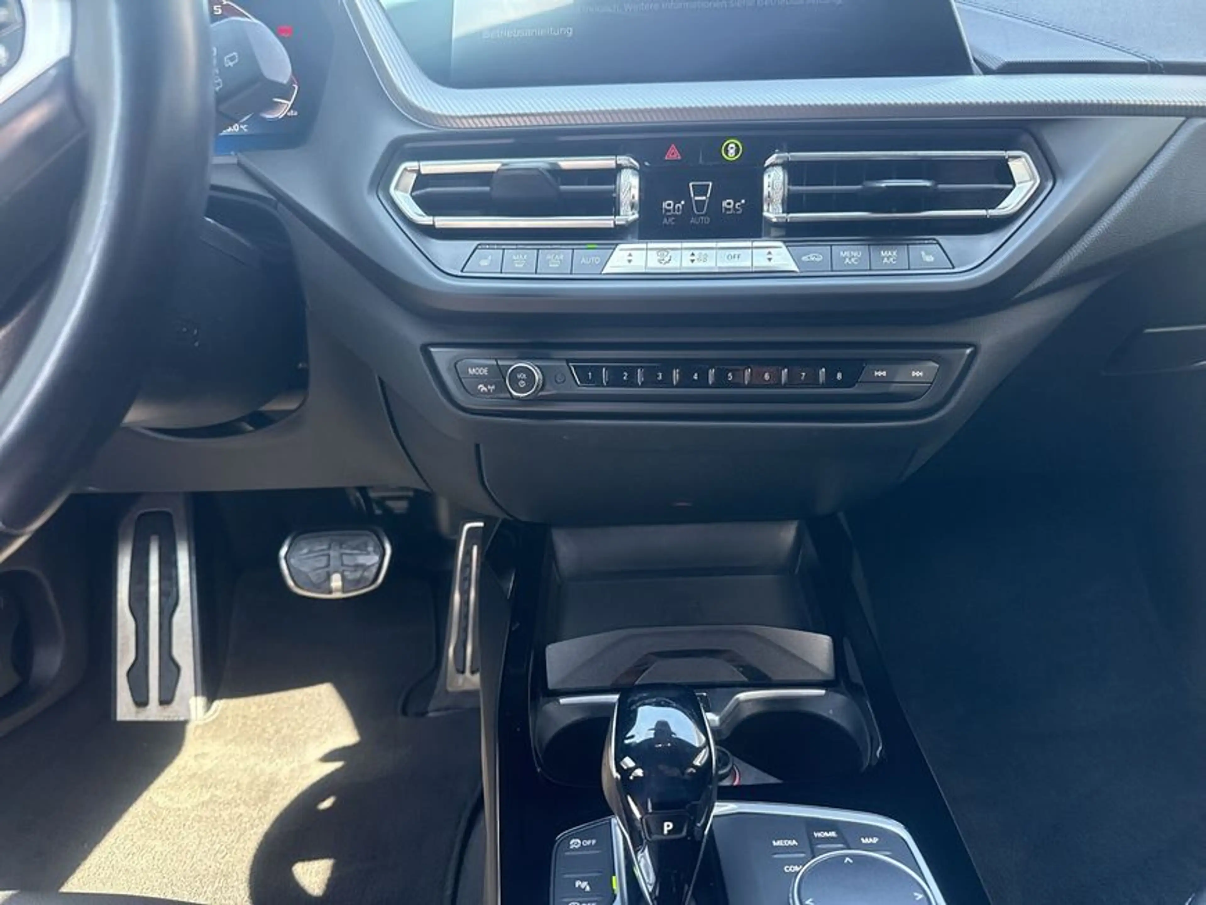 BMW M1 i xDrive LED HeadUp Navi PDC — photo 15