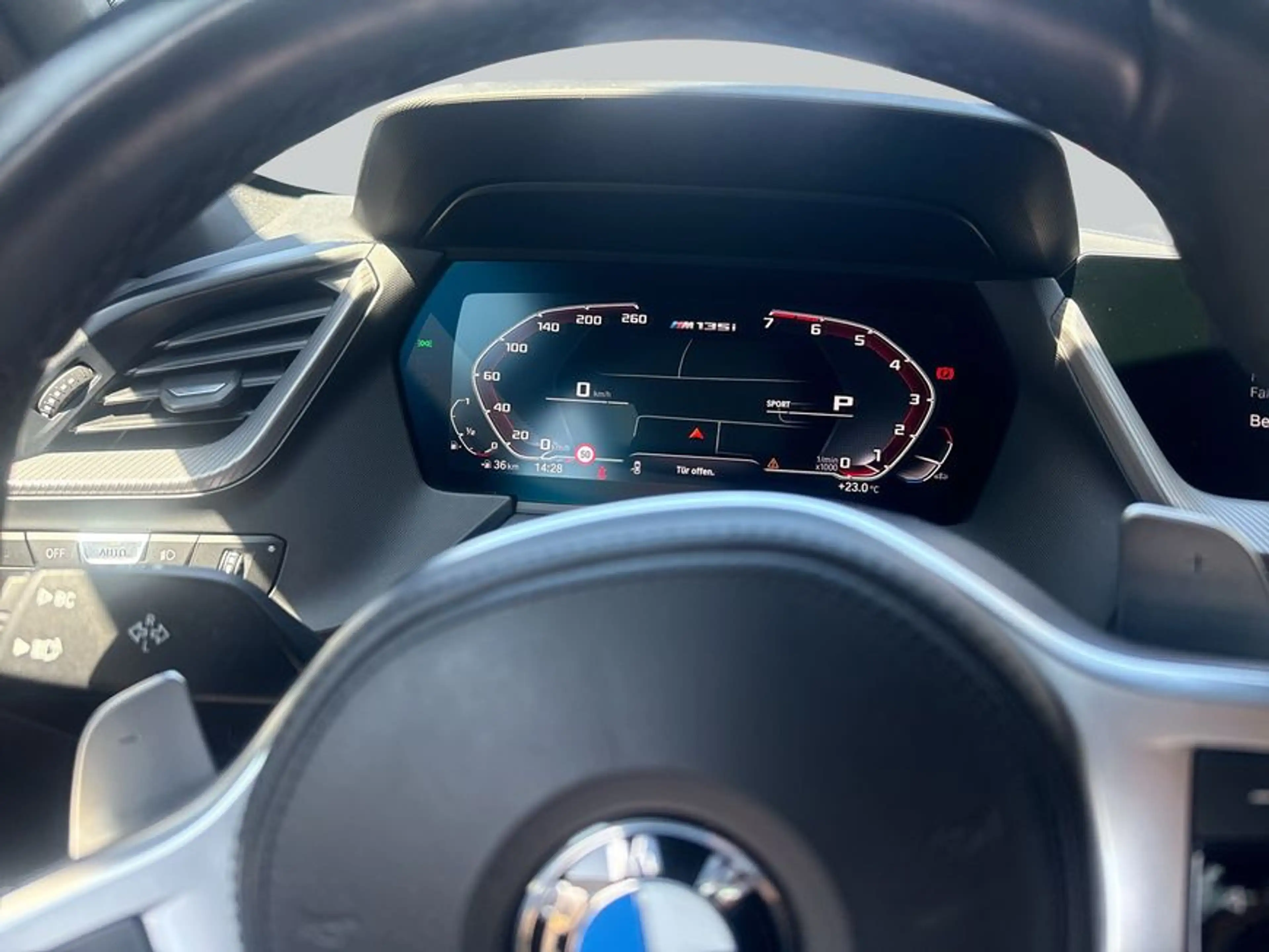BMW M1 i xDrive LED HeadUp Navi PDC — photo 18