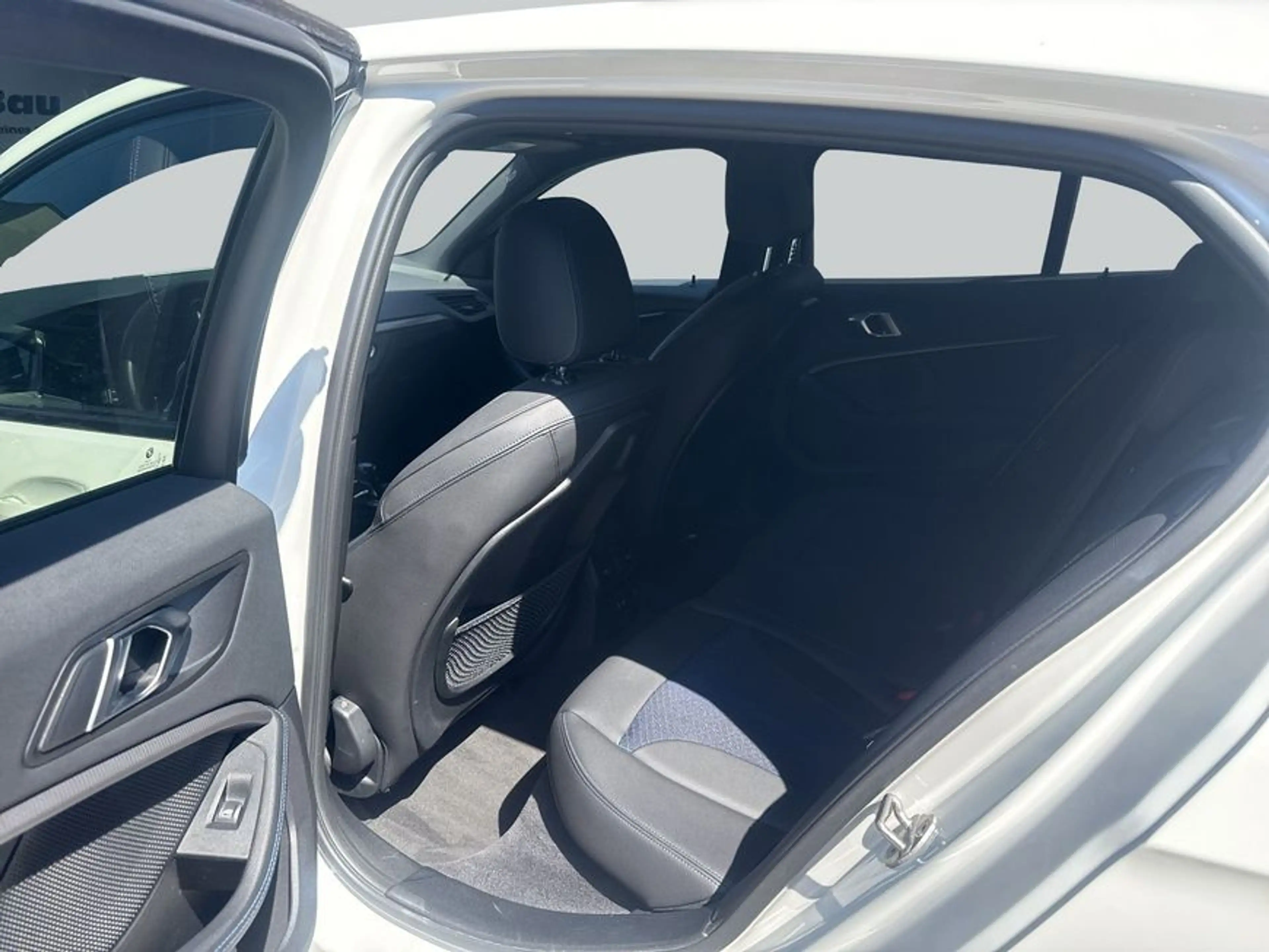 BMW M1 i xDrive LED HeadUp Navi PDC — photo 12