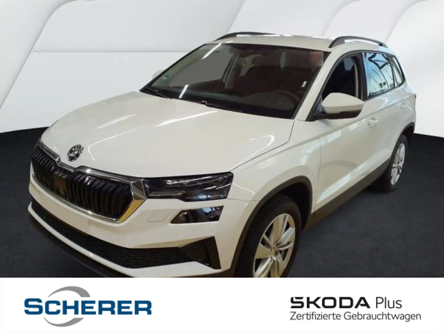 Skoda Karoq Selection 1.5 TSI DSG MATRIX AHK RFK Weiß - 1
