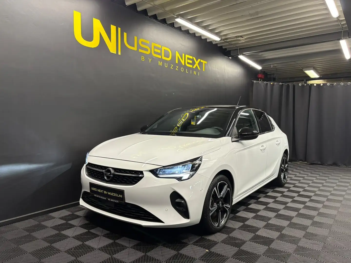 Opel Corsa TURBO Sport 1.2 100cv Man6 / Toit Panoramique -... Blanc - 1