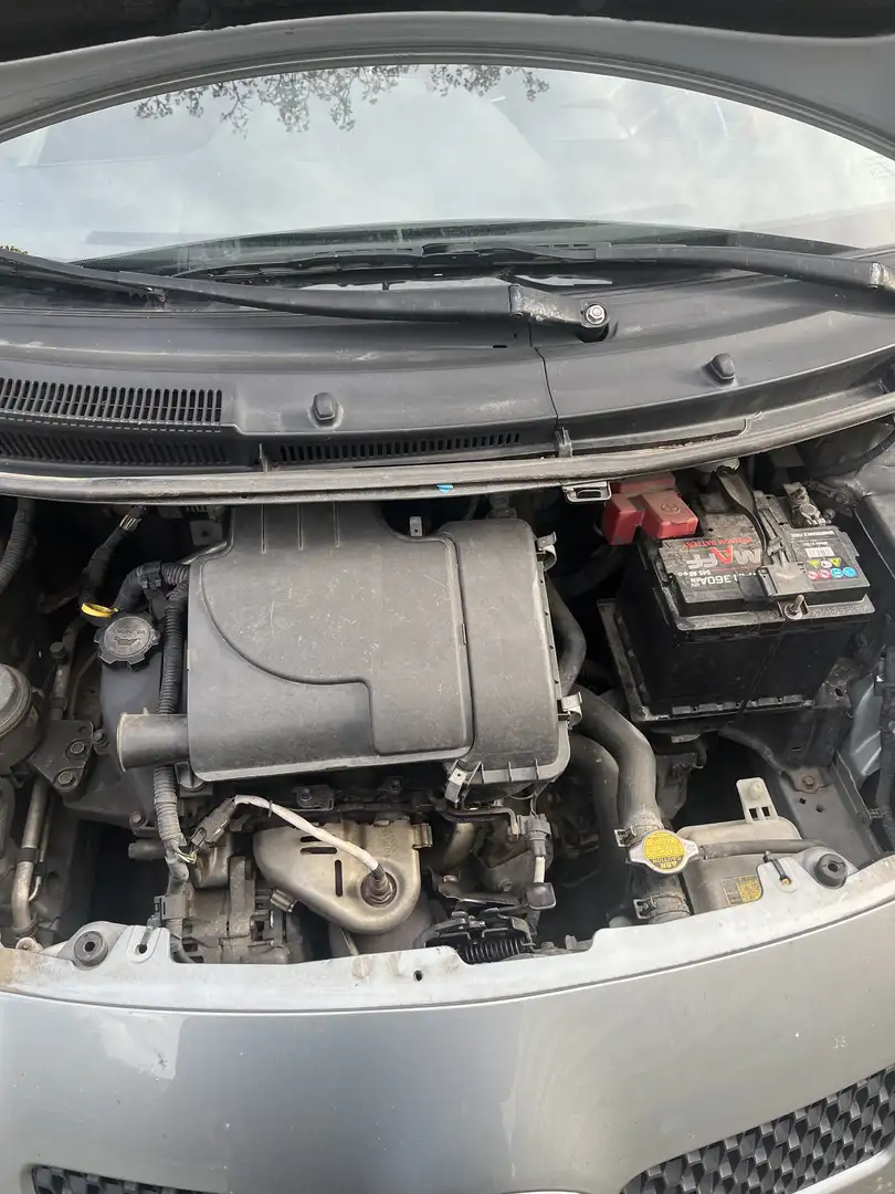 Toyota Yaris 1.0i VVT-i Natura - 2
