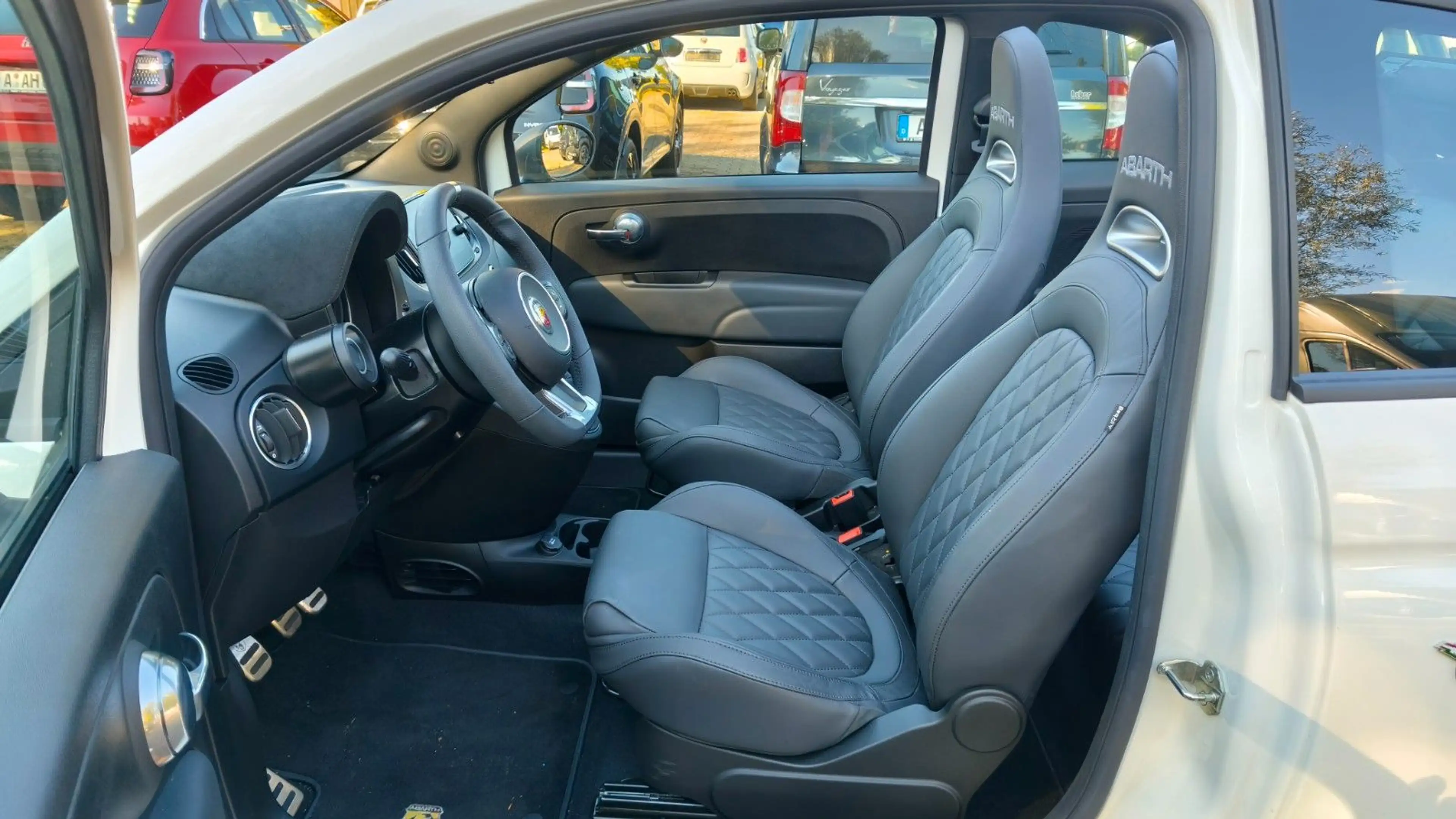 Abarth 500 Cabrio 595 C Turismo — photo 13