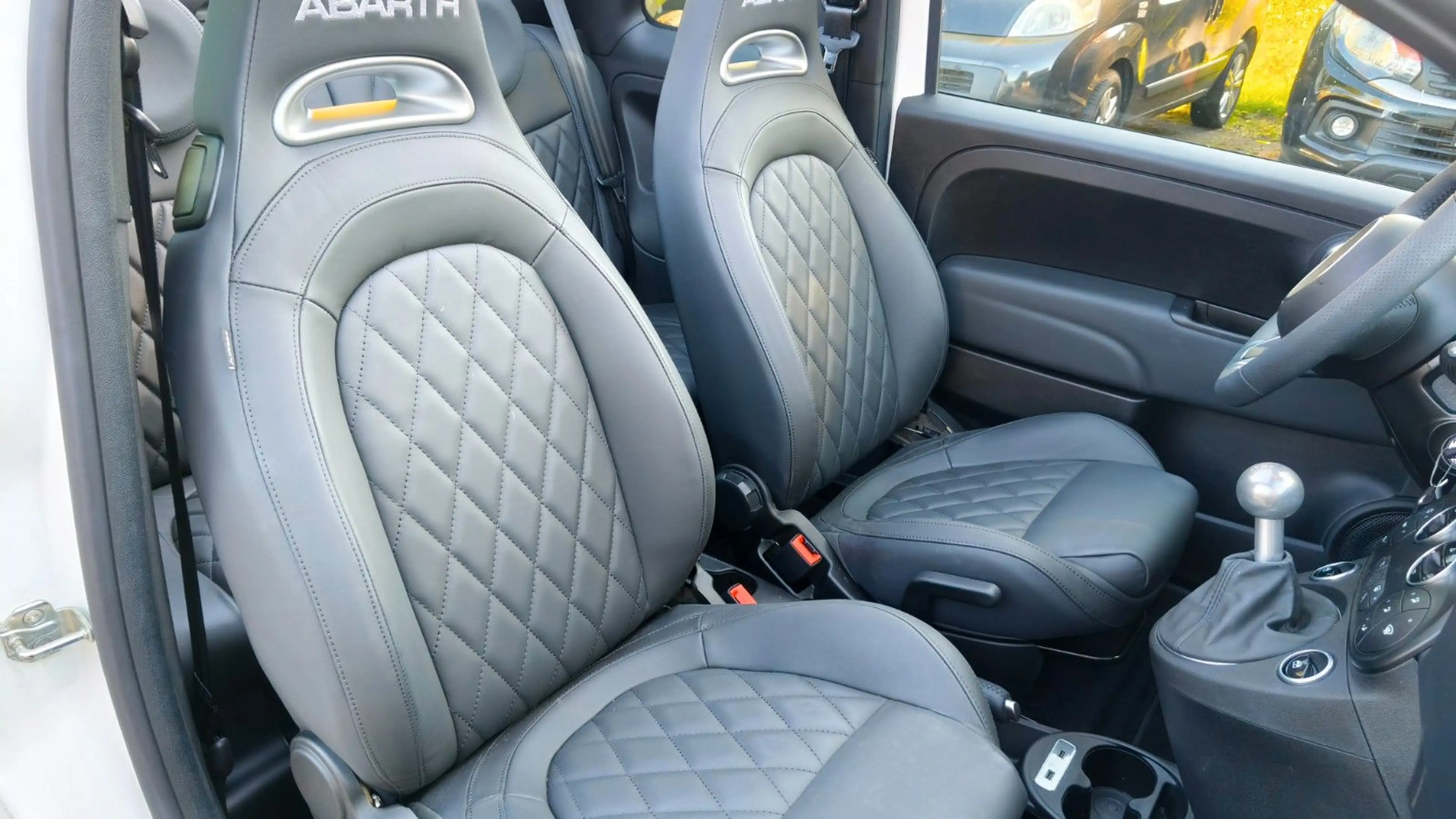 Abarth 500 Cabrio 595 C Turismo — photo 9