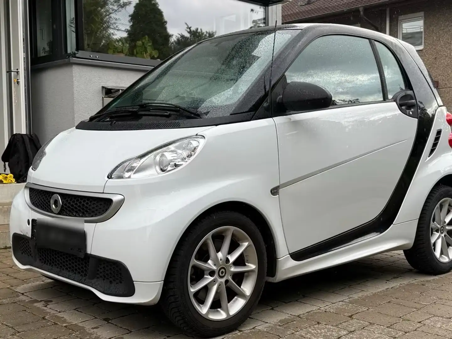 smart forTwo smart fortwo coupe pulse micro hybrid drive Білий - 1