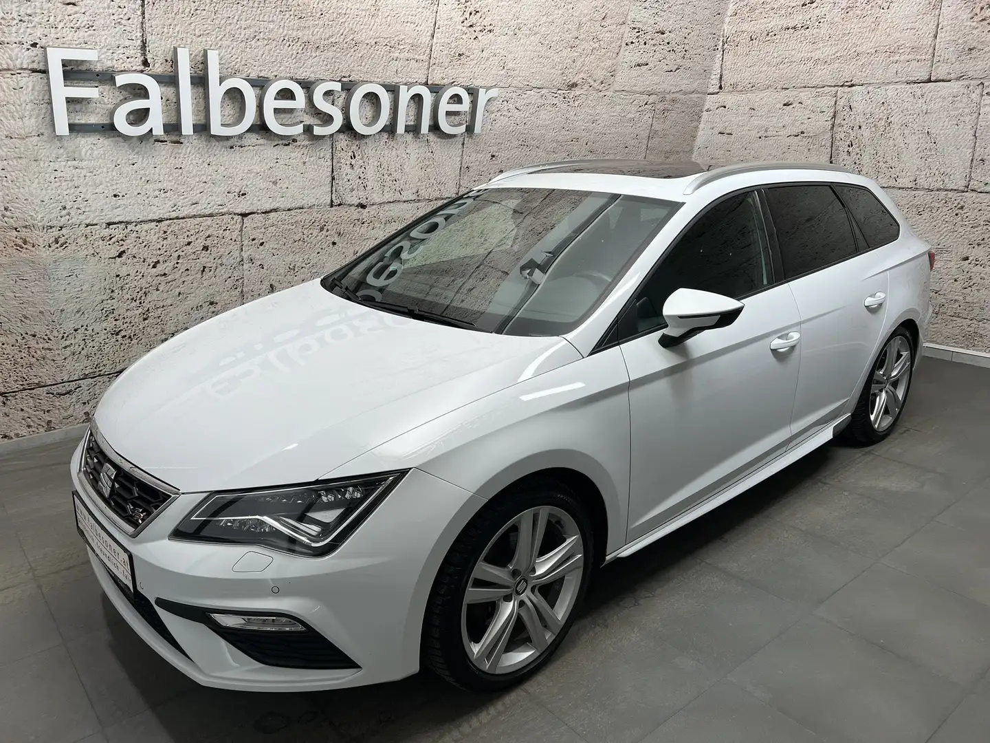 SEAT Leon ST FR 2,0 TDI DSG 4Drive Weiß - 1