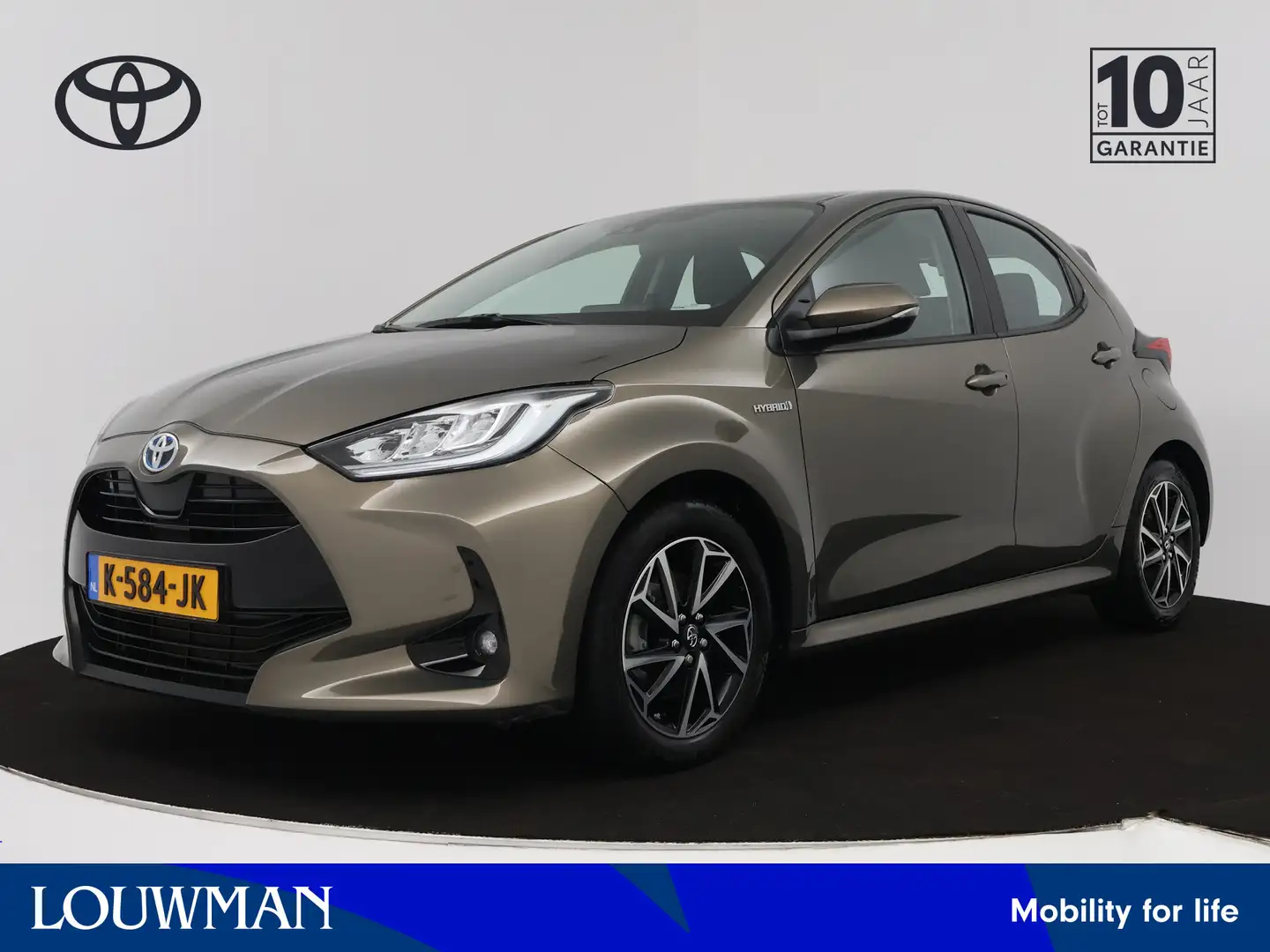 Toyota Yaris 1.5 Hybrid Dynamic Groen - 1