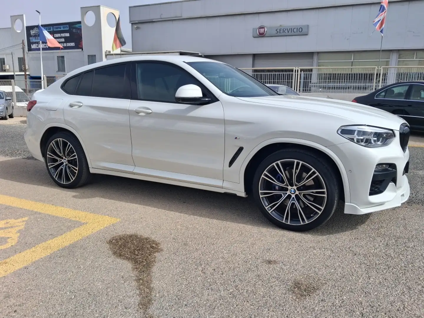 BMW X4 xDrive 30dA Wit - 1