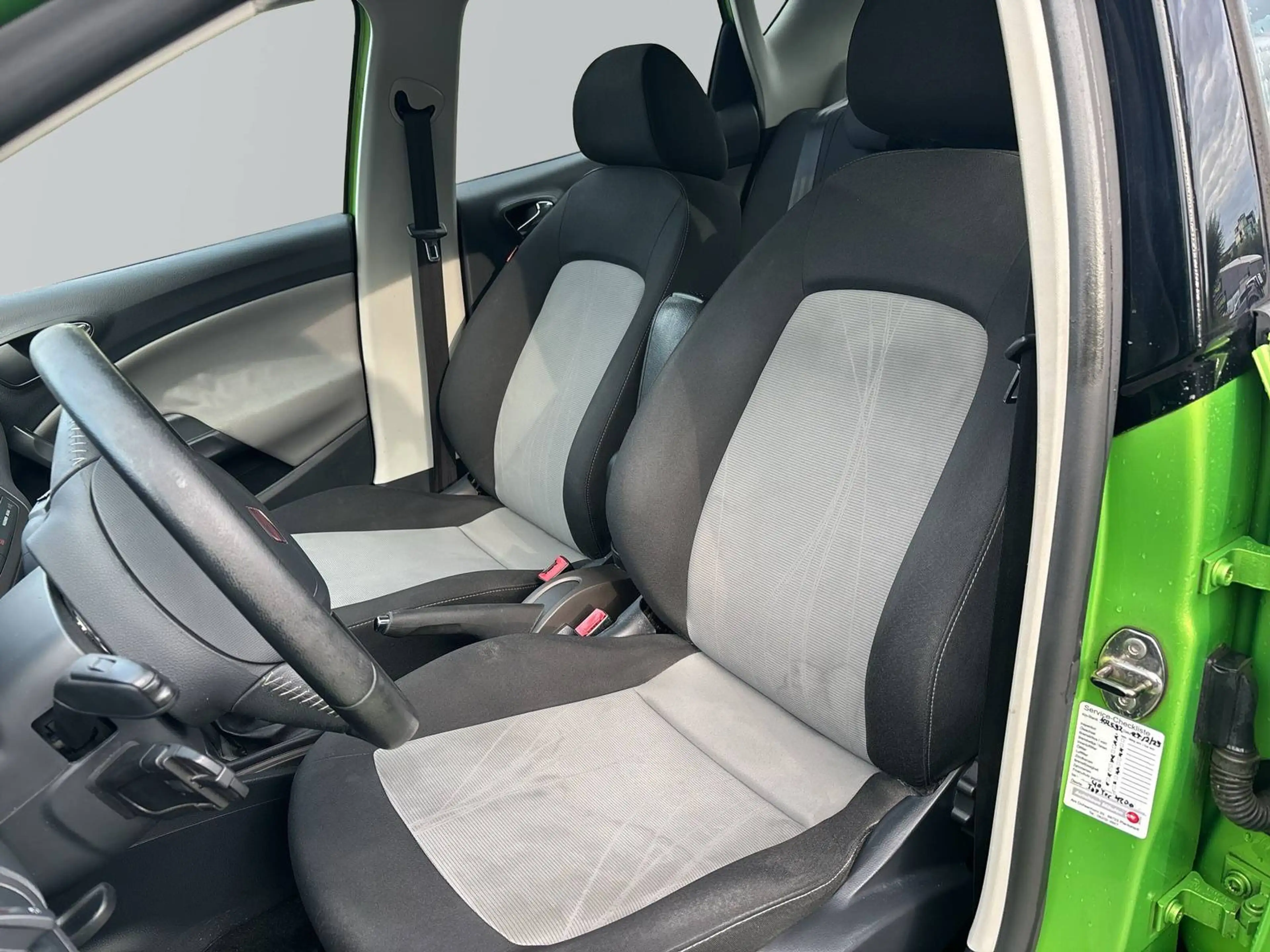 SEAT Ibiza 1.2 Salsa *TÜV | WENIG KM| KLIMAAUTOMATIK* — photo 14