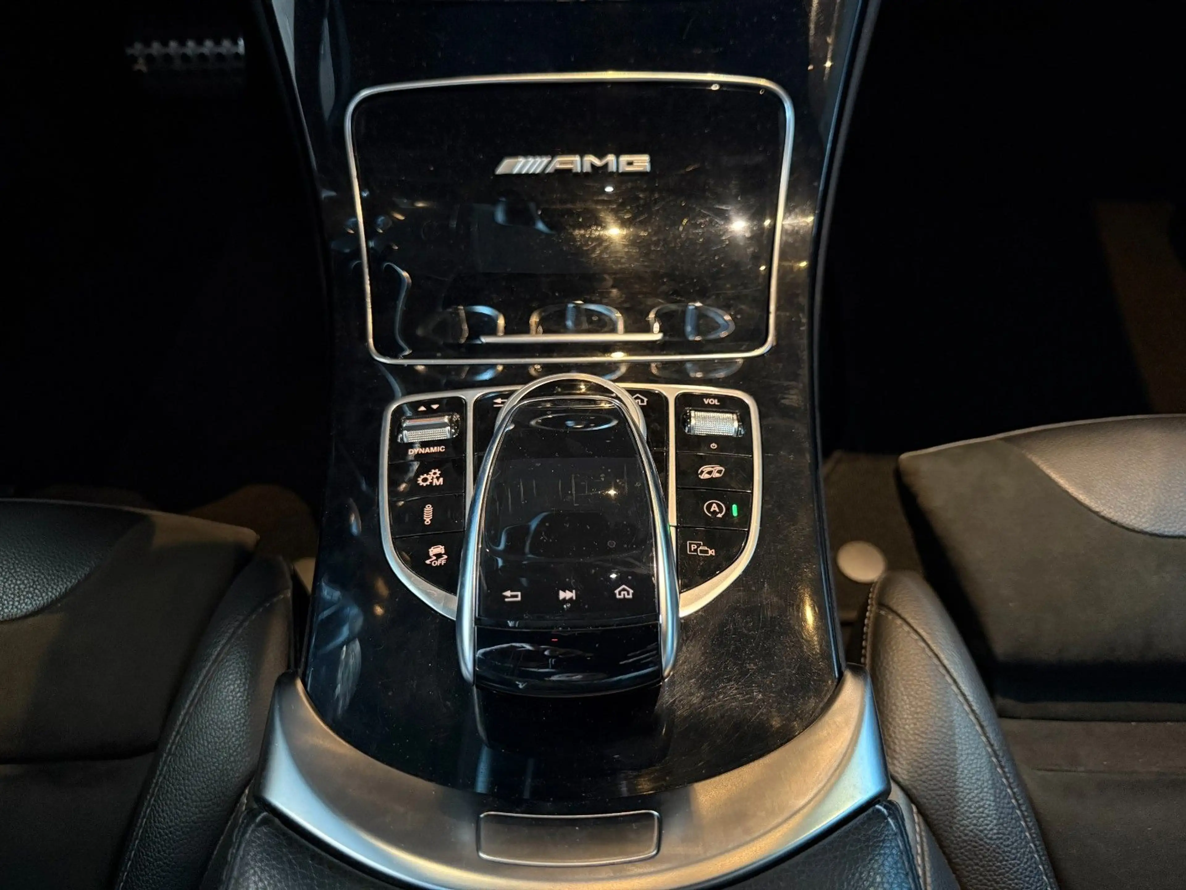 Mercedes-Benz C 63 AMG Limousine*SportAbgas*Widescreen*Memory* — photo 17