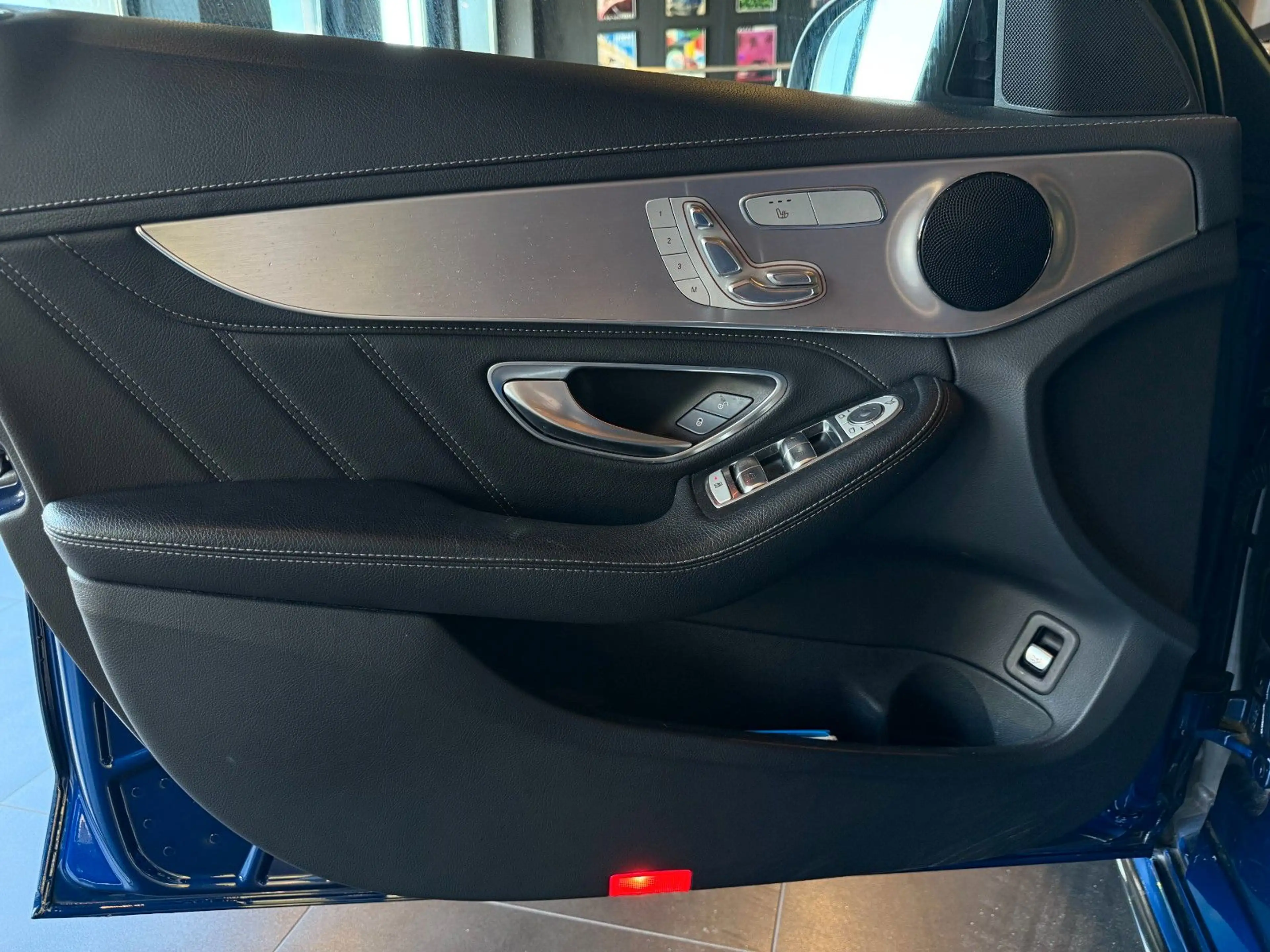 Mercedes-Benz C 63 AMG Limousine*SportAbgas*Widescreen*Memory* — photo 19
